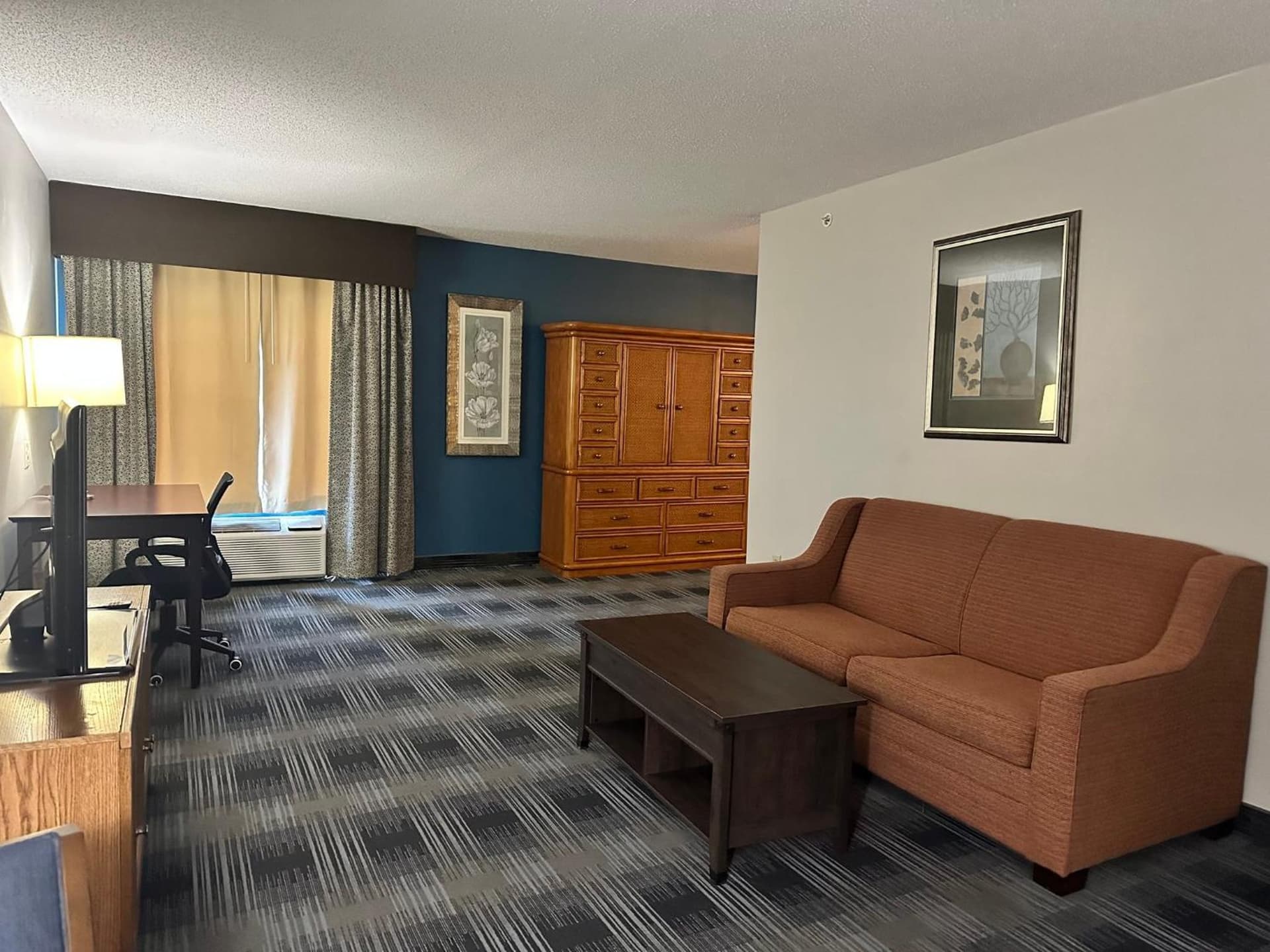 Holiday Inn Express and Suites Meriden by IHG gallery photo in Meriden, CT — image 52