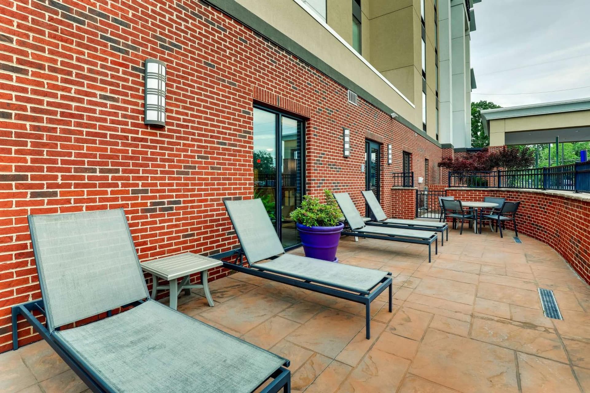 Hampton Inn and Suites Rome, GA interior in Rome, GA — gallery photo 2