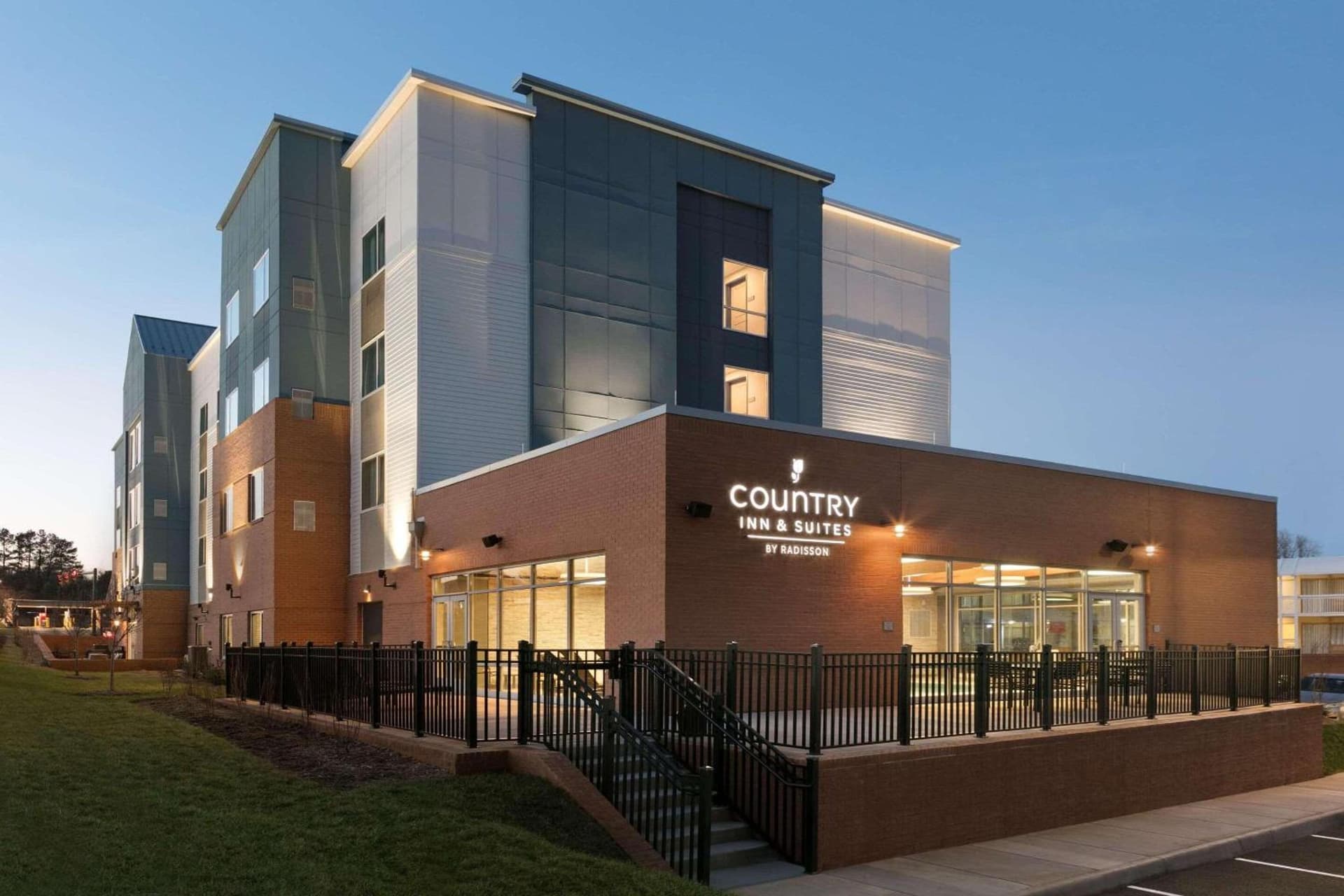 Country Inn & Suites by Radisson, Charlottesville-UVA, VA gallery photo in Charlottesville, VA — image 45