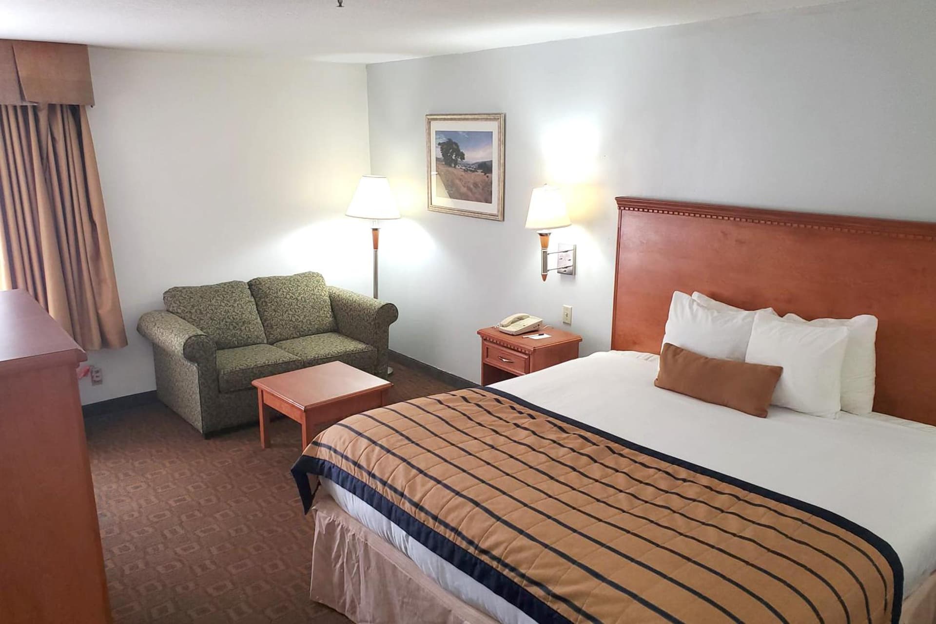 Coratel Inn & Suites by Jasper New Braunfels IH-35 EXT 189 gallery photo in New Braunfels, TX — image 11