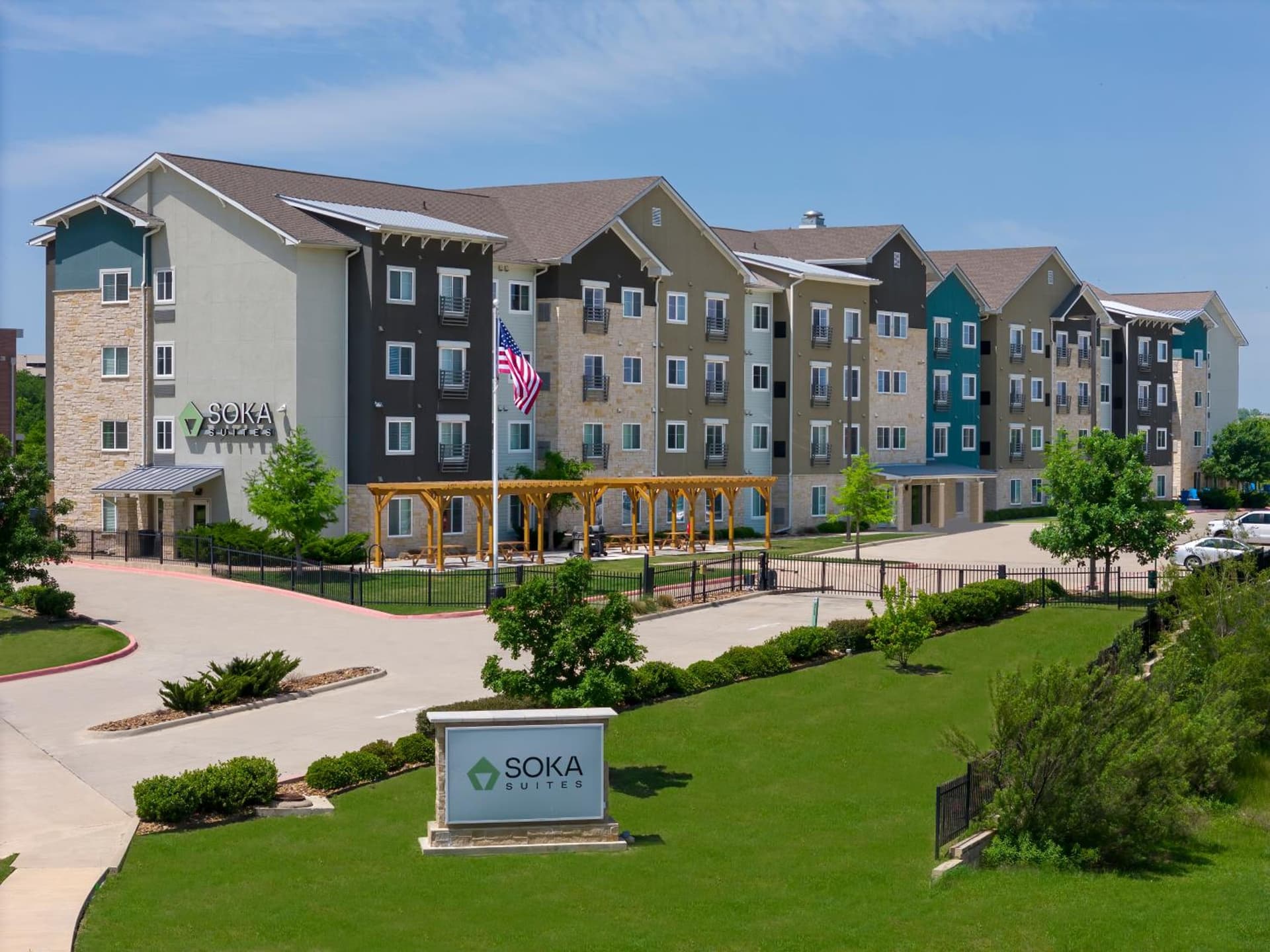 Soka Suites Dallas - Las Colinas — hotel in Irving, Texas