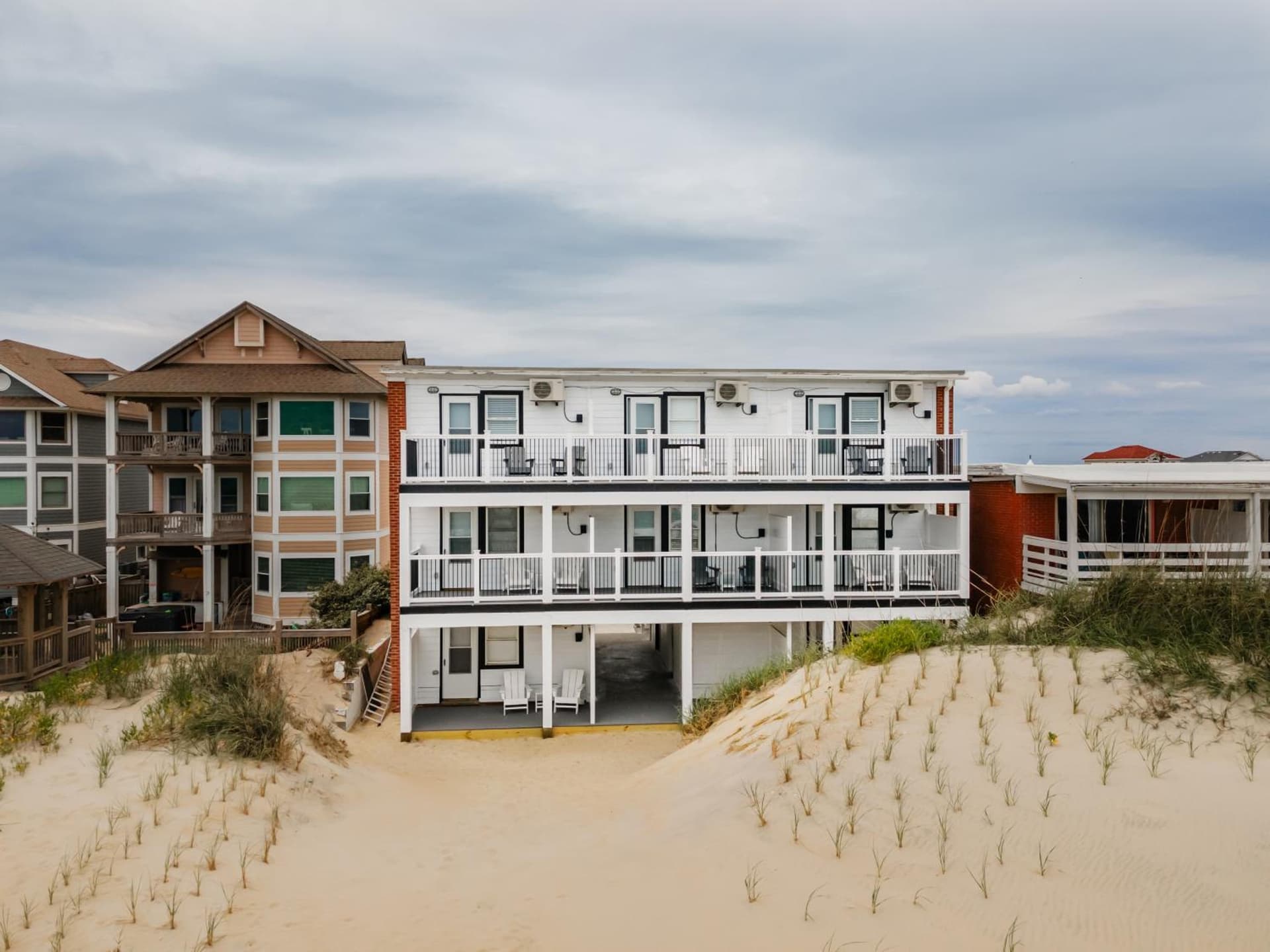 Mia's Boutique Hotel property views in Nags Head, NC — gallery photo 3