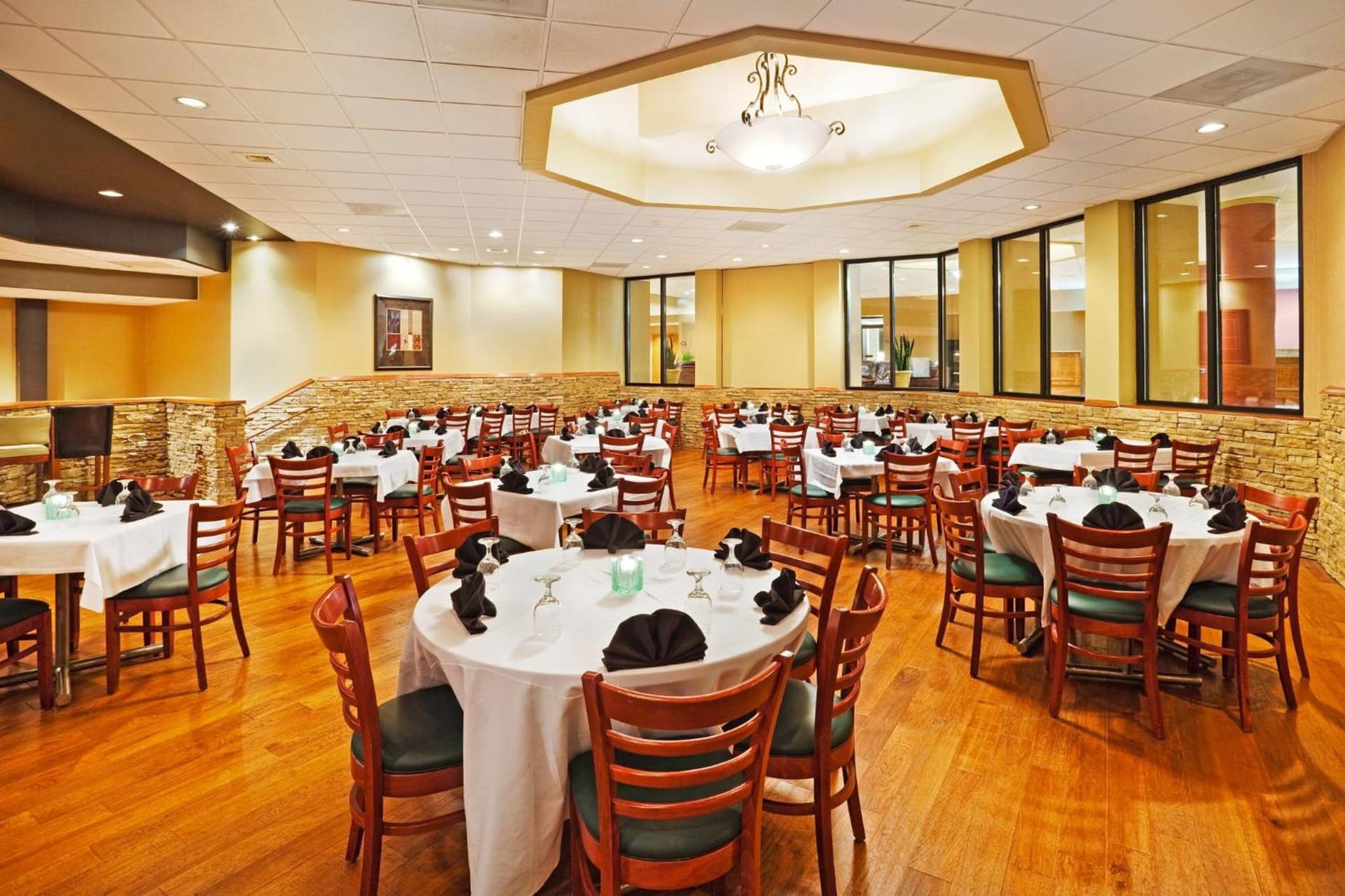 Holiday Inn Johnson City by IHG gallery photo in Johnson City, TN — image 18