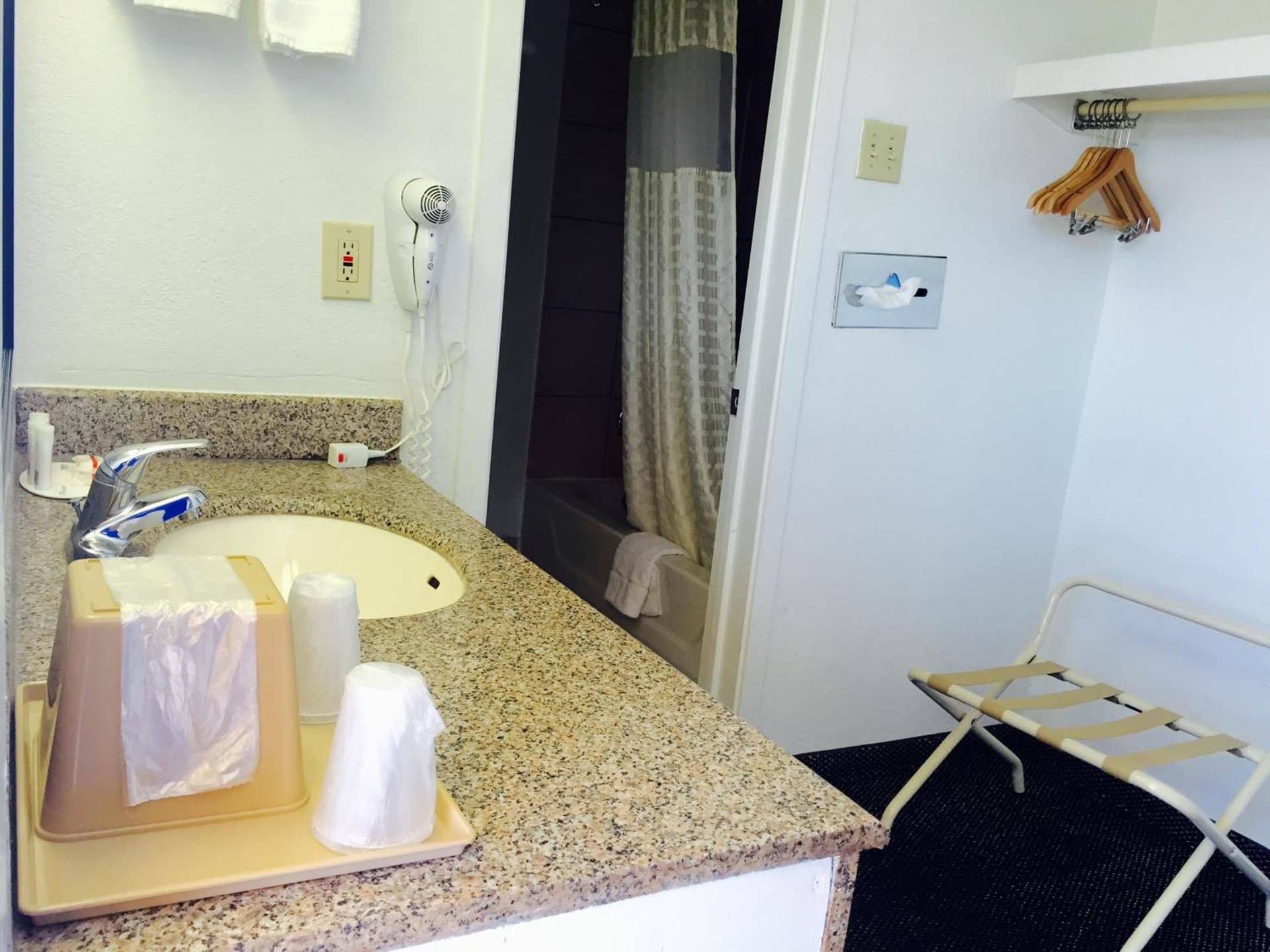 Americas Best Value Inn New Braunfels gallery photo in New Braunfels, TX — image 4