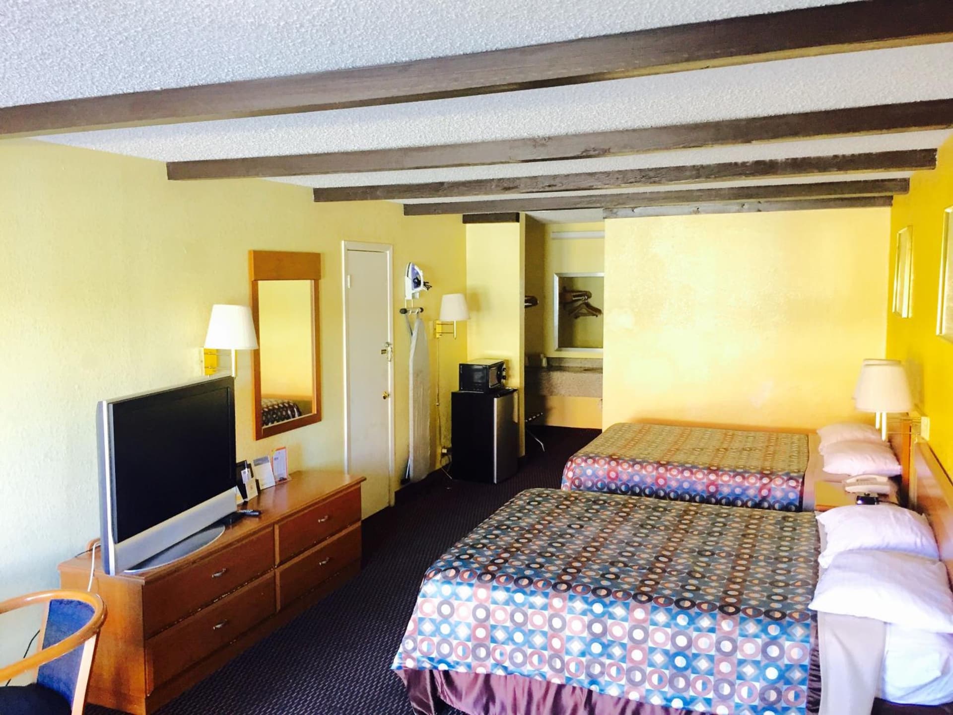 Americas Best Value Inn New Braunfels gallery photo in New Braunfels, TX — image 15