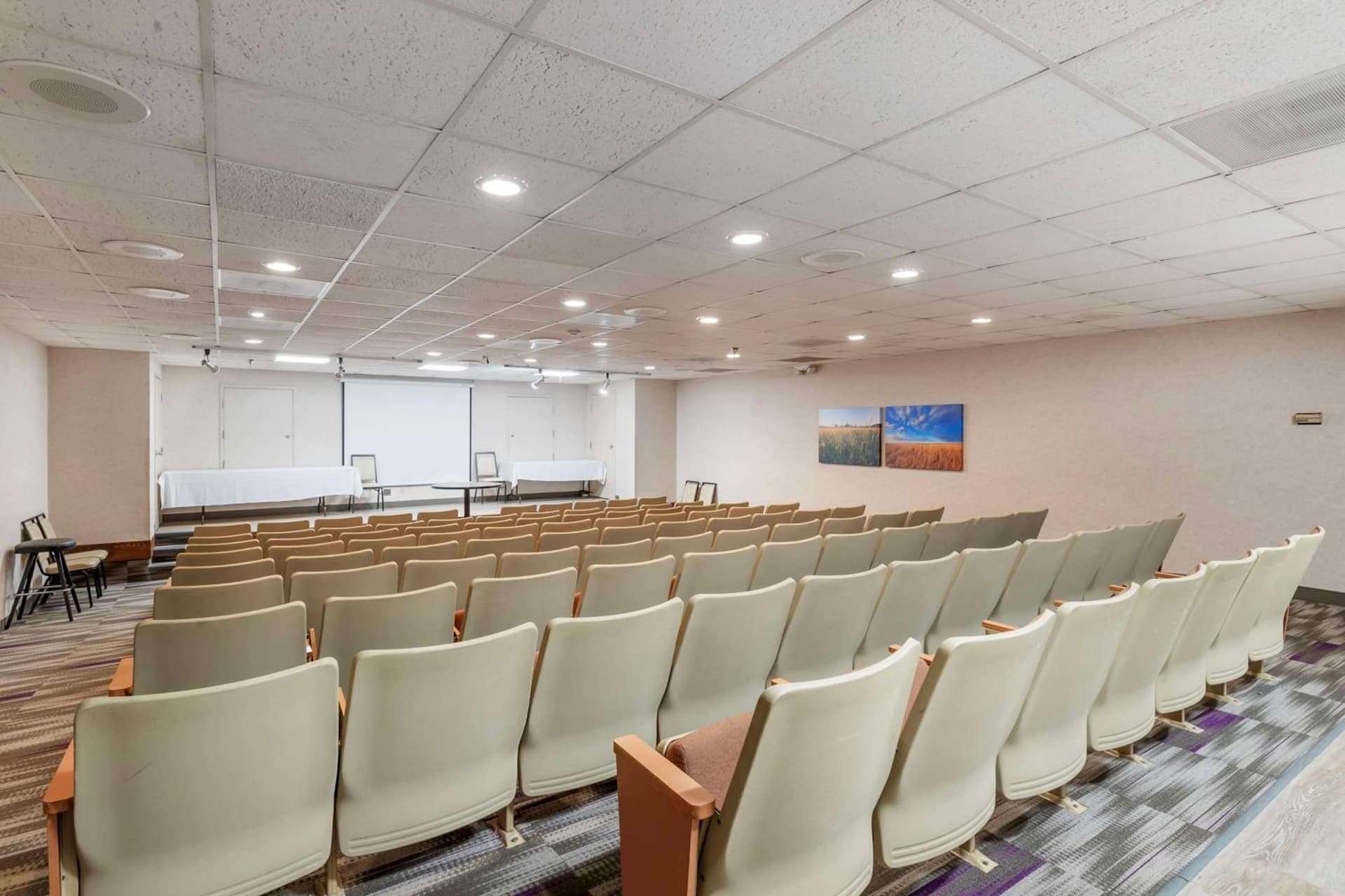 Best Western Plus Steeplegate Inn gallery photo in Davenport, IA — image 16