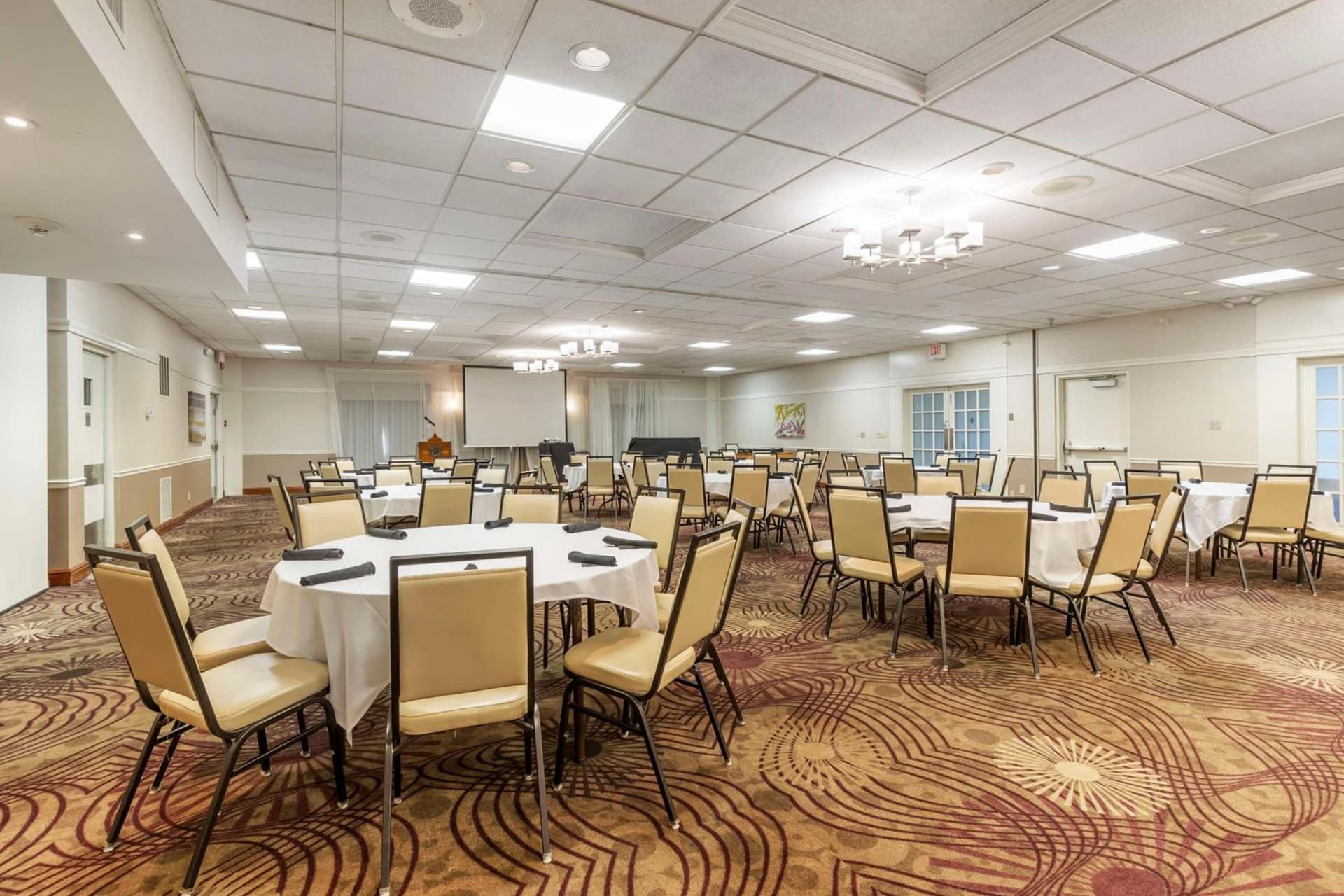 Best Western Plus Steeplegate Inn gallery photo in Davenport, IA — image 34