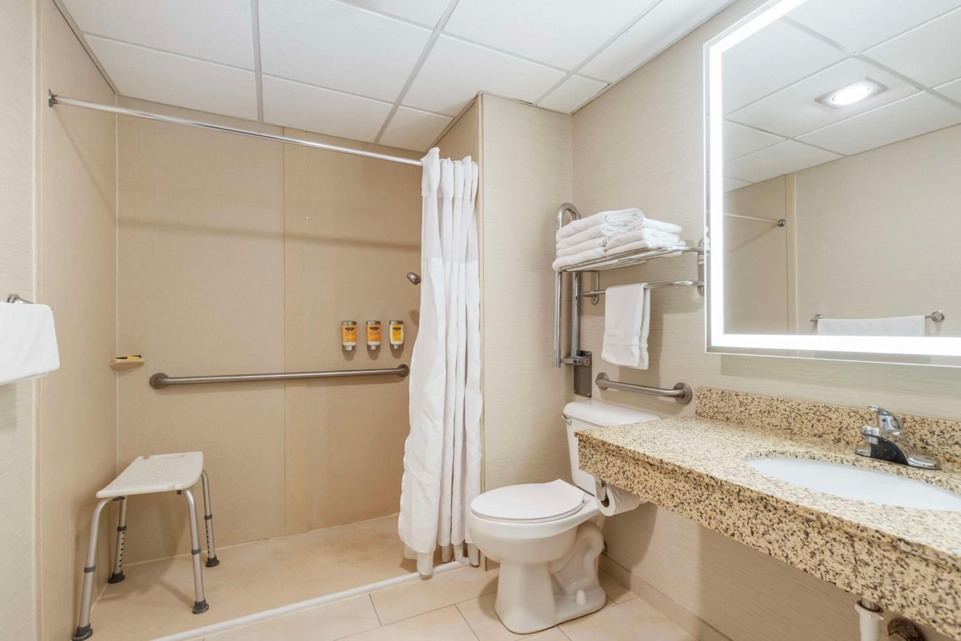 Best Western Plus Steeplegate Inn gallery photo in Davenport, IA — image 21