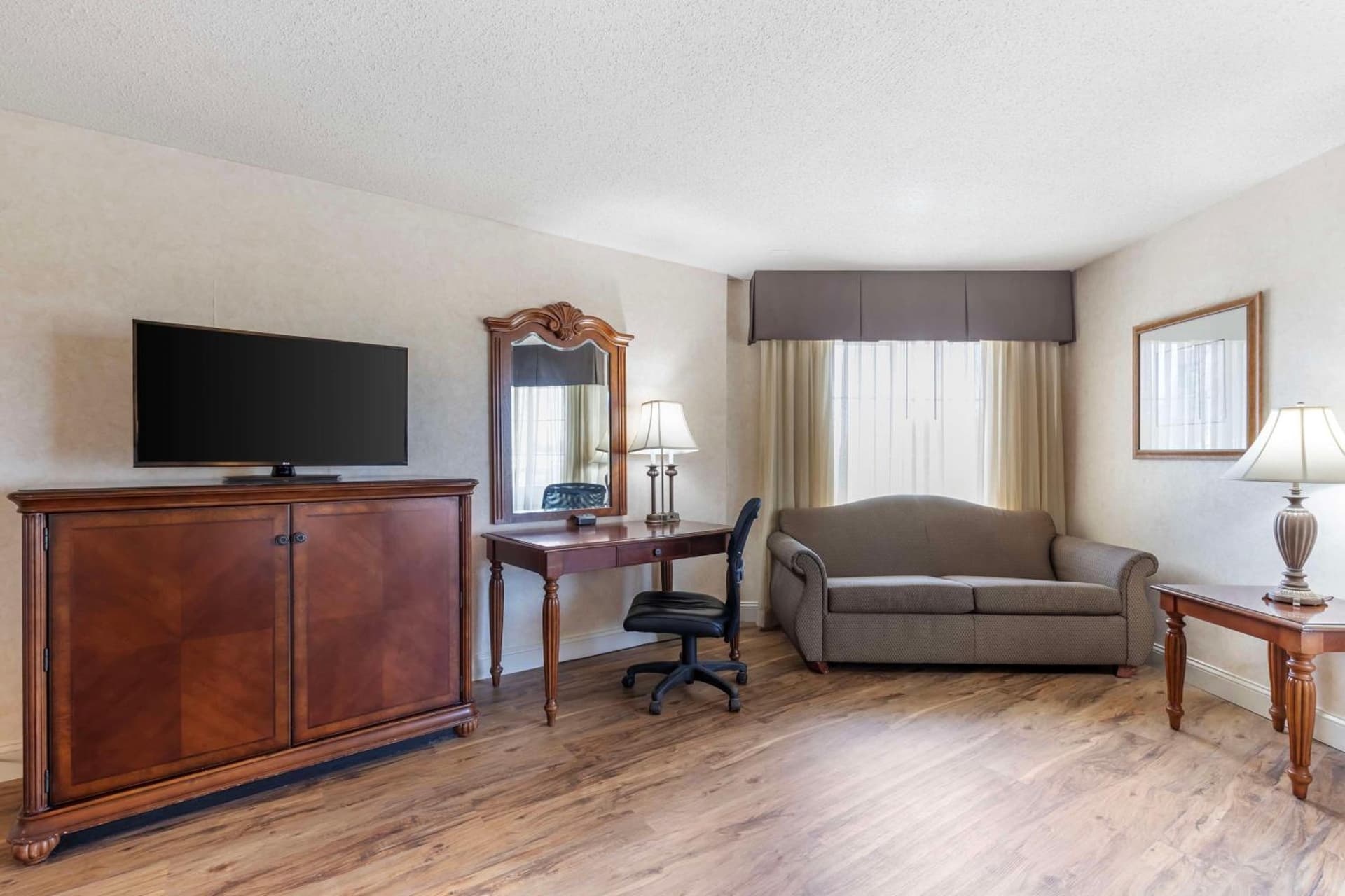 Best Western Plus Steeplegate Inn gallery photo in Davenport, IA — image 35