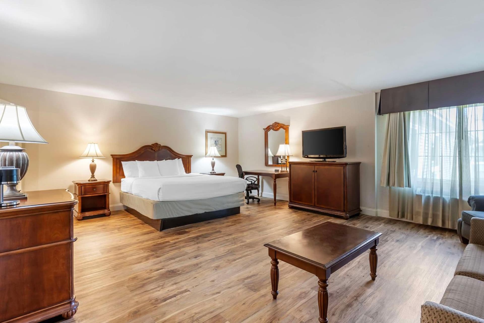 Best Western Plus Steeplegate Inn gallery photo in Davenport, IA — image 26