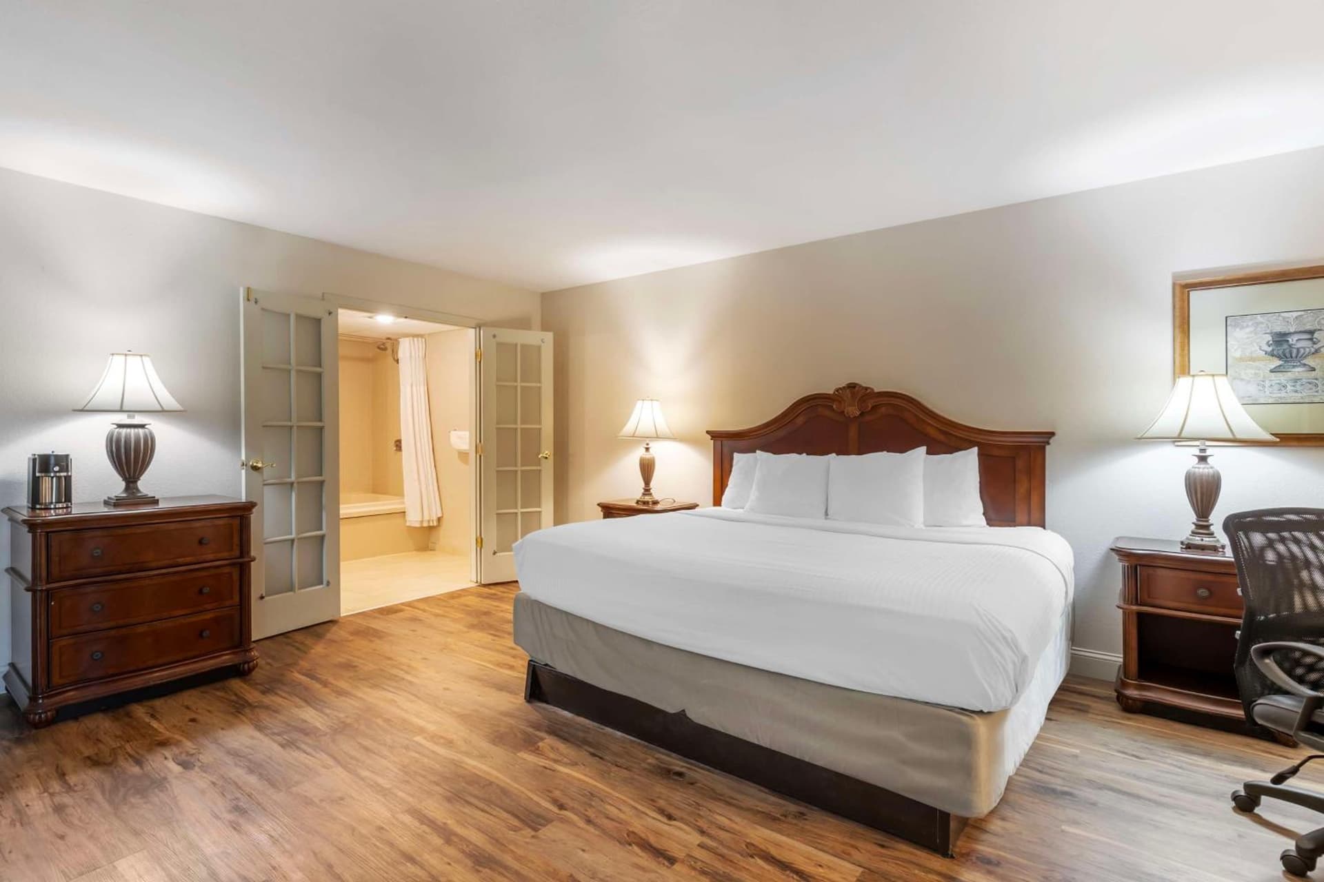 Best Western Plus Steeplegate Inn gallery photo in Davenport, IA — image 20