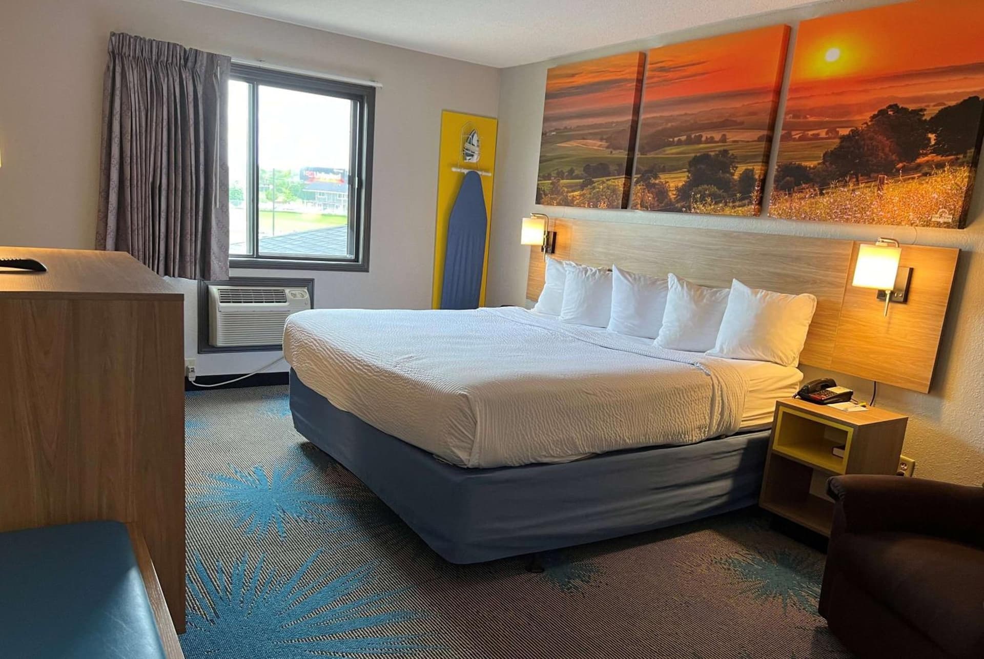 Days Inn & Suites by Wyndham Des Moines Airport gallery photo in Des Moines, IA — image 53