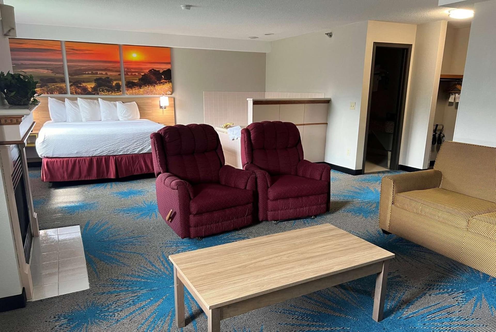 Days Inn & Suites by Wyndham Des Moines Airport gallery photo in Des Moines, IA — image 22