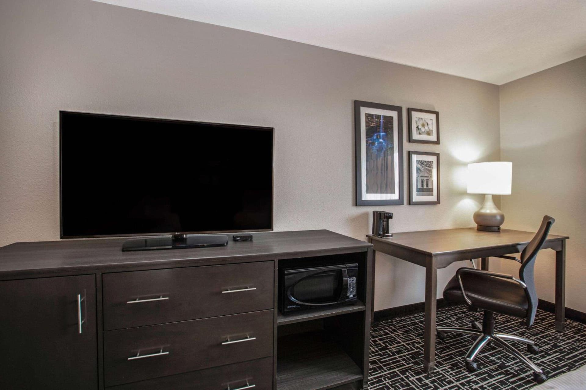 La Quinta by Wyndham Fayetteville gallery photo in Fayetteville, AR — image 37