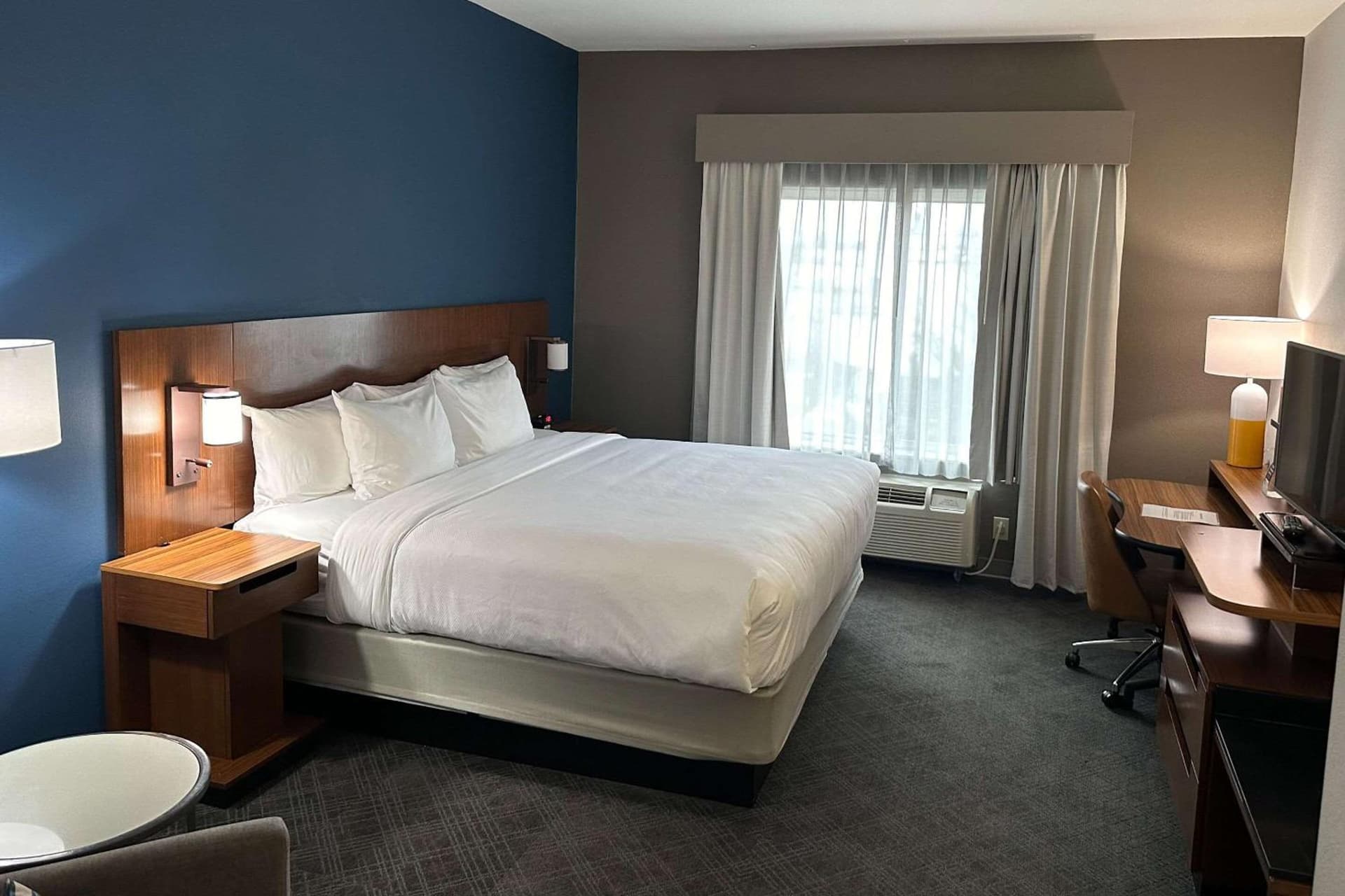 Comfort Inn & Suites Akron South gallery photo in Akron, OH — image 4