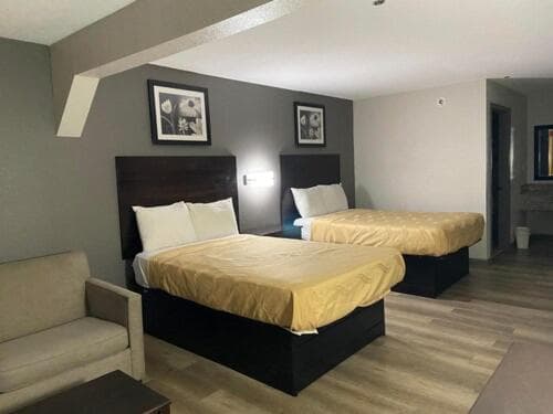 Speedway Inn & Suites property views in Griffin, GA — gallery photo 3