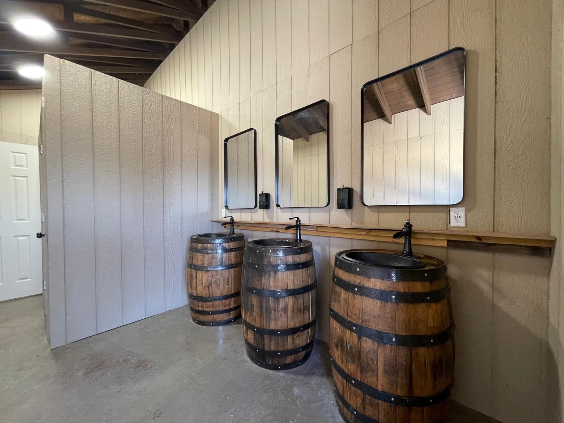 Canyon Lakeview Resort gallery photo in Canyon Lake, TX — image 92