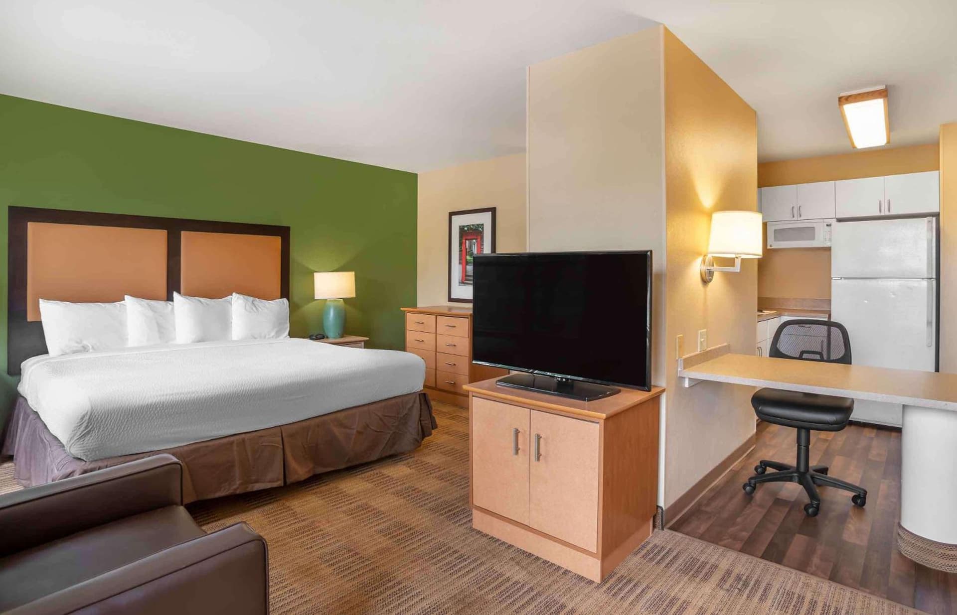 Extended Stay America Suites - Columbia - Columbia Corporate Park gallery photo in Columbia, MD — image 49