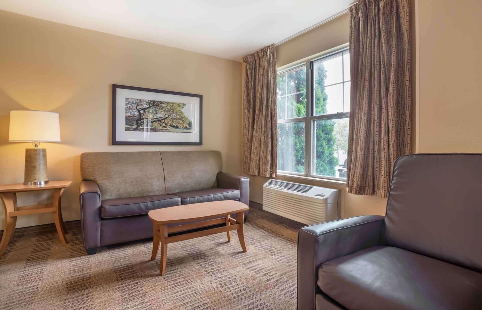 Extended Stay America Suites - Columbia - Columbia Corporate Park gallery photo in Columbia, MD — image 10