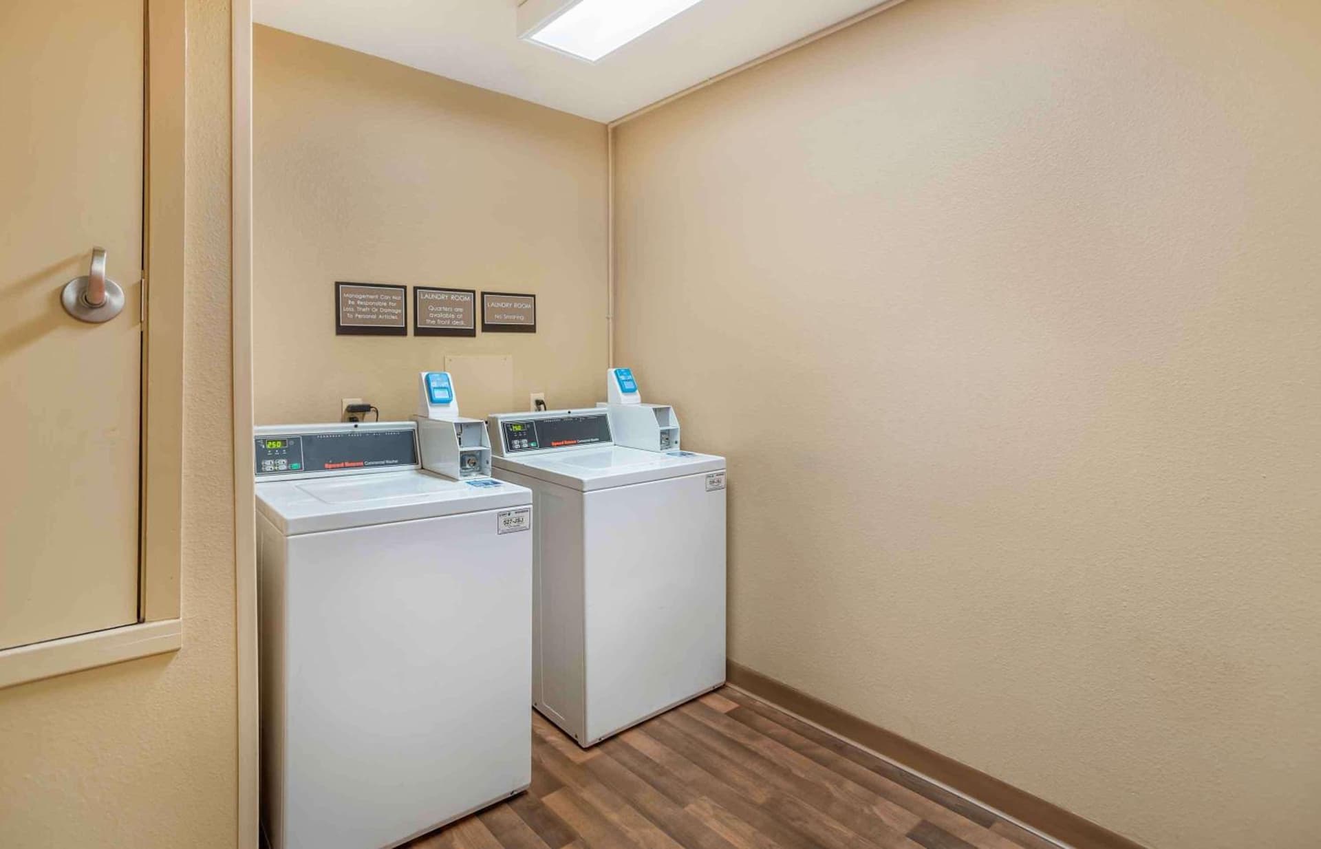 Extended Stay America Suites - Columbia - Columbia Corporate Park gallery photo in Columbia, MD — image 17