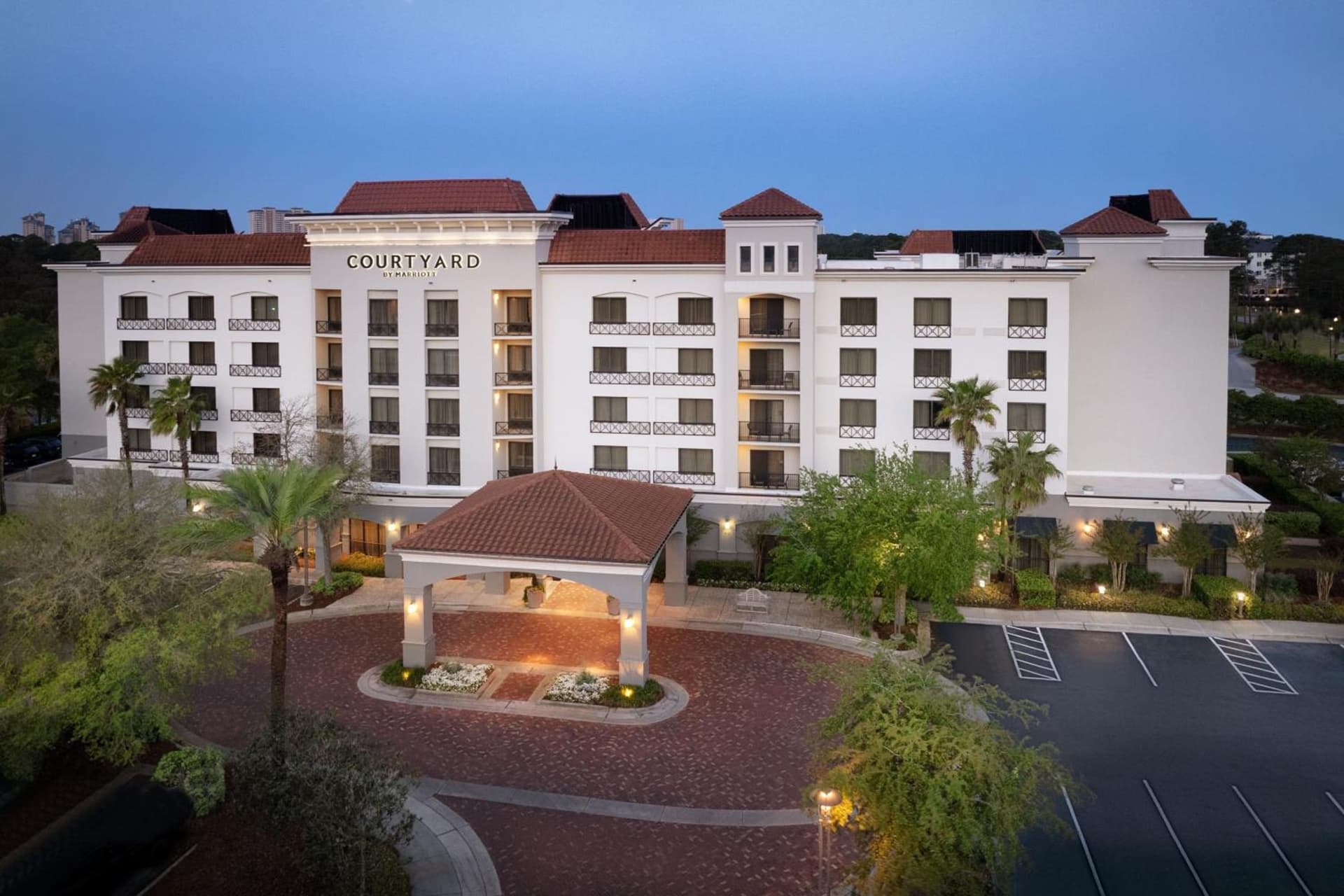 Courtyard by Marriott Sandestin at Grand Boulevard interior in Destin, FL — gallery photo 2