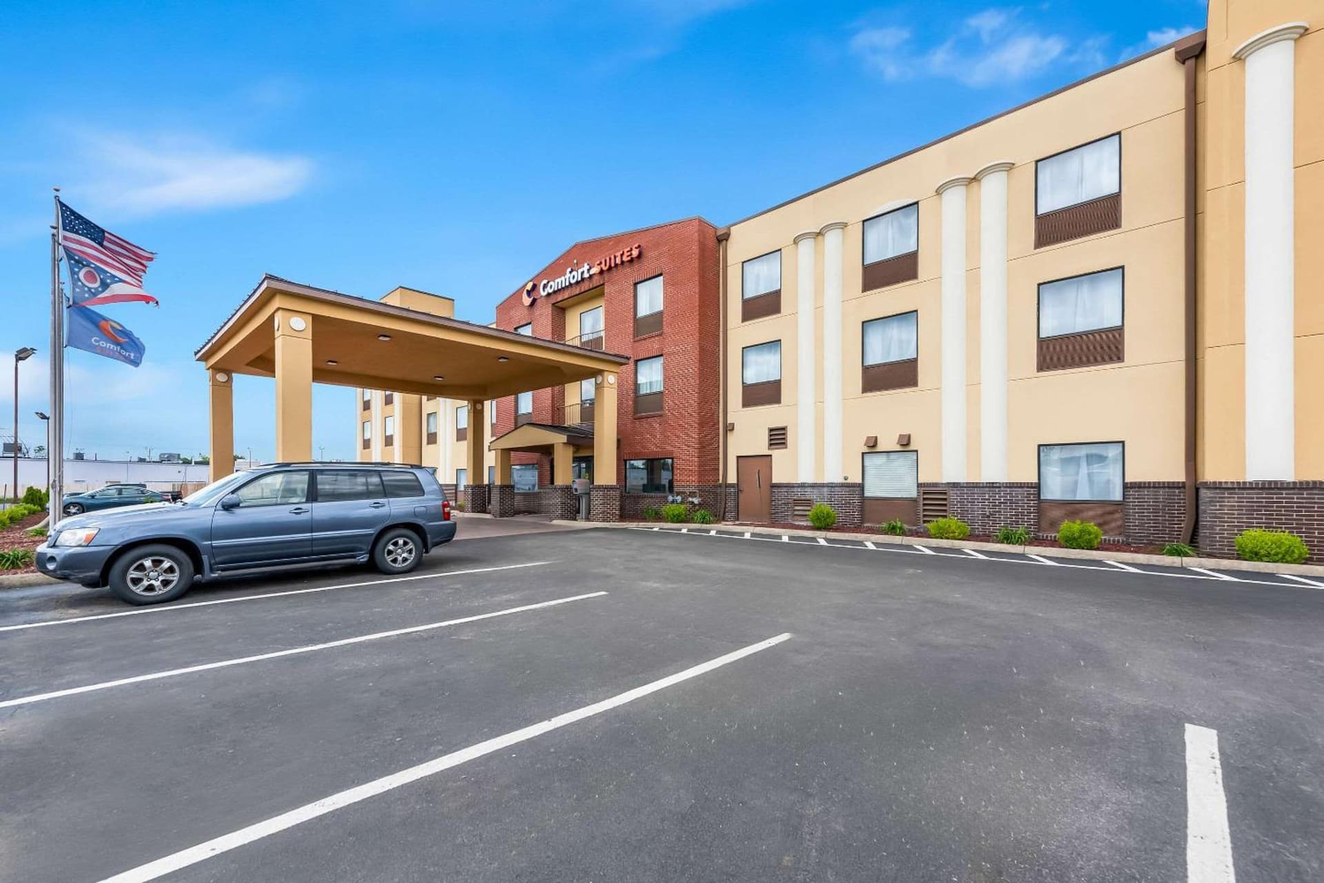 Comfort Suites Columbus featured exterior or lobby in Columbus, OH — similar hotel