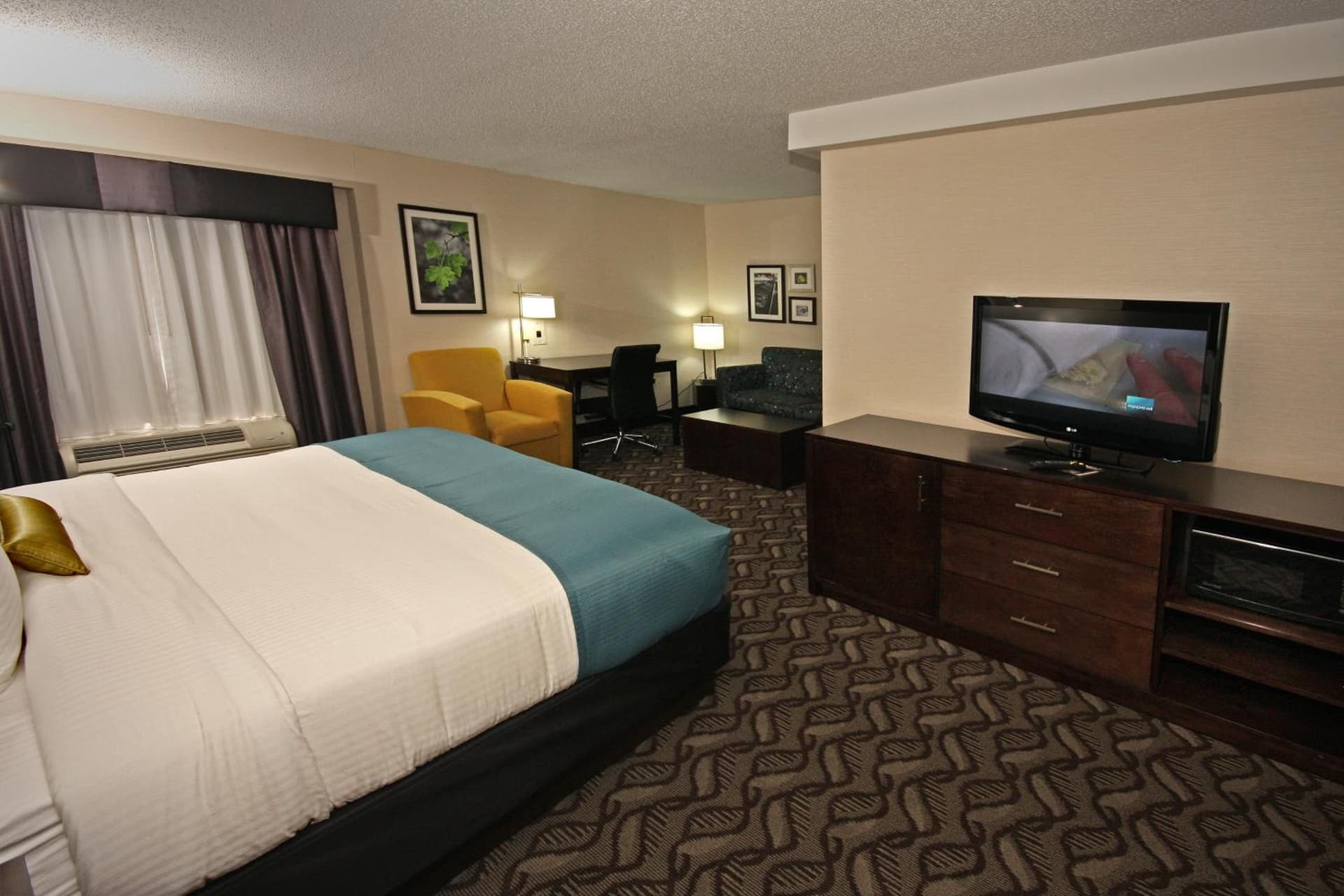 La Quinta by Wyndham Springfield gallery photo in Springfield, MA — image 36