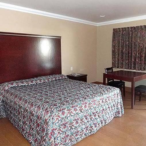 Stardust inn property views in Azusa, CA — gallery photo 3