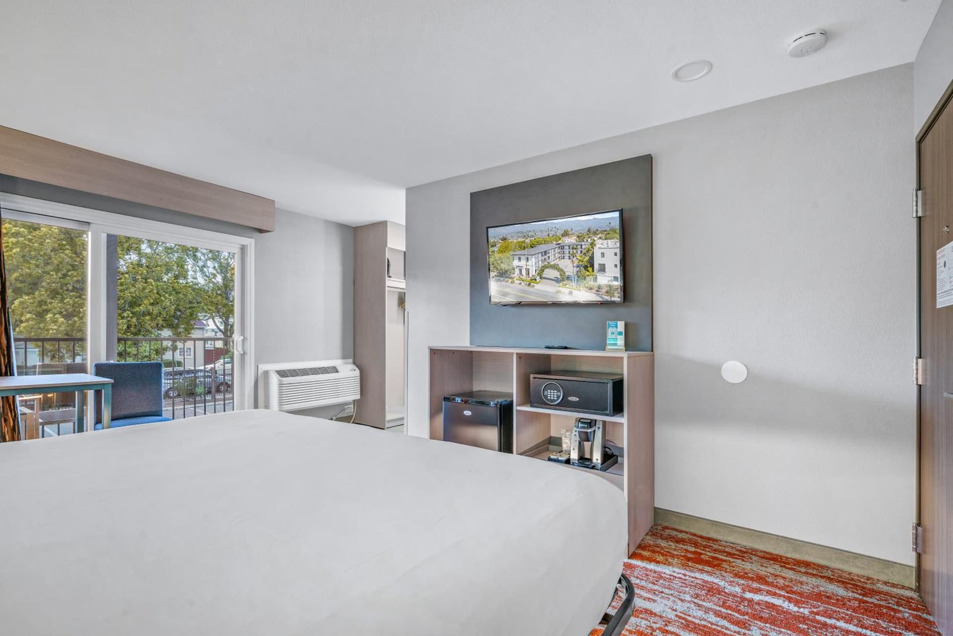 Avania Inn of Santa Barbara gallery photo in Santa Barbara, CA — image 40