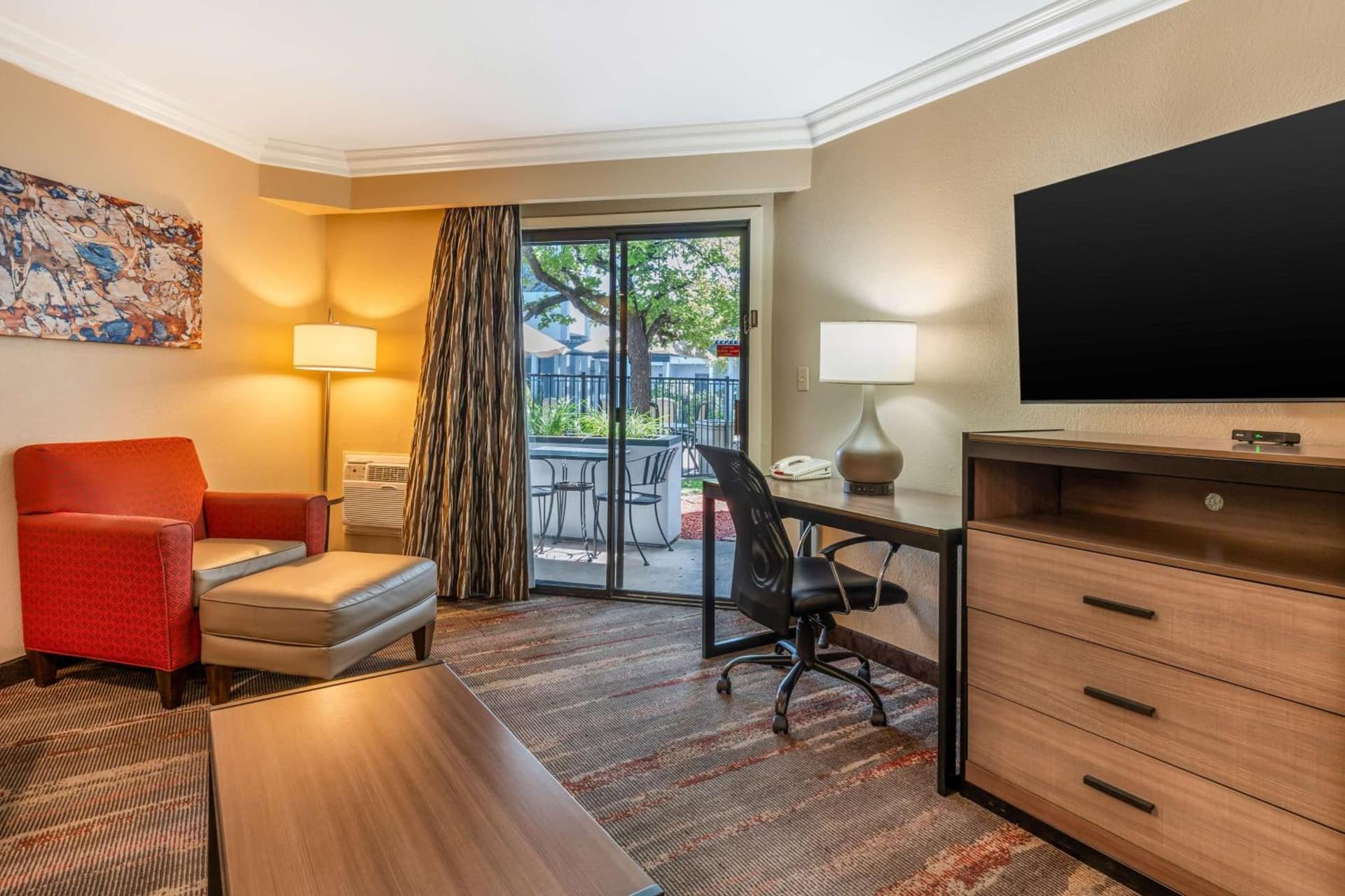 Best Western Plus Wine Country Inn & Suites interior in Santa Rosa, CA — gallery photo 2