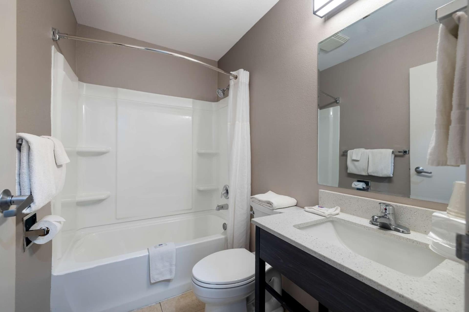 Motel 6-McAllen, TX - East gallery photo in McAllen, TX — image 11
