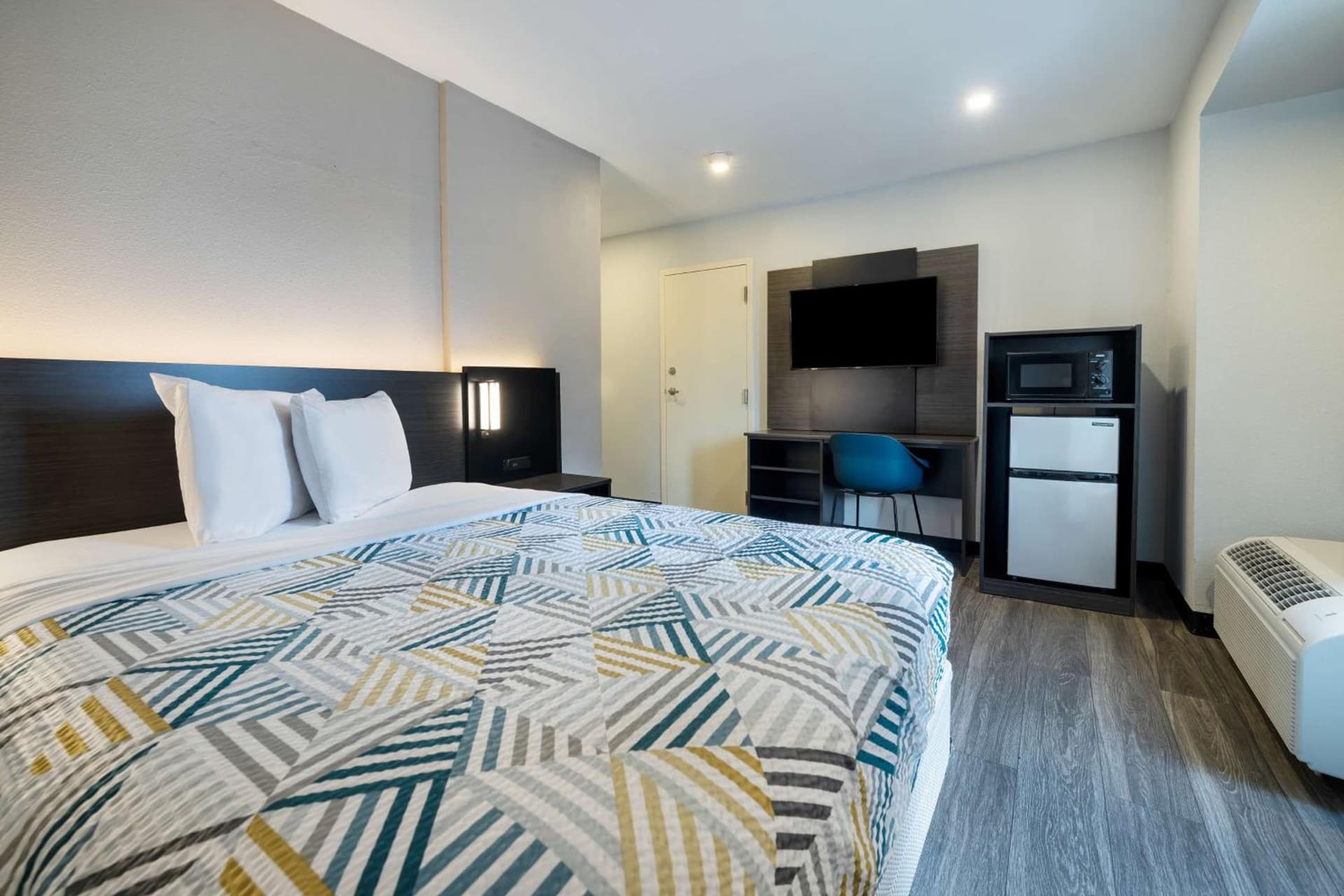 Motel 6-McAllen, TX - East gallery photo in McAllen, TX — image 14