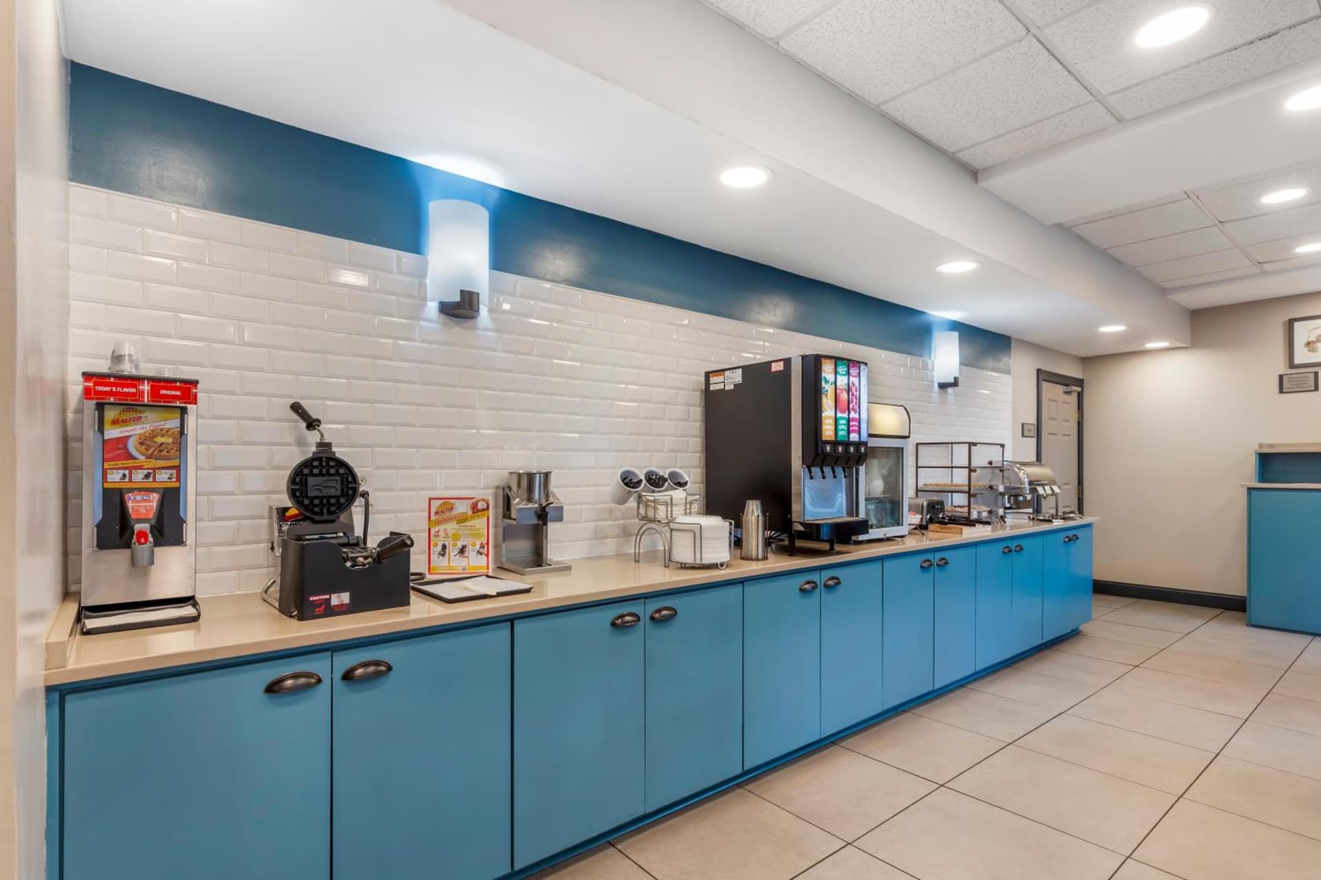 Country Inn & Suites by Radisson, Newport News South, VA gallery photo in Newport News, VA — image 46