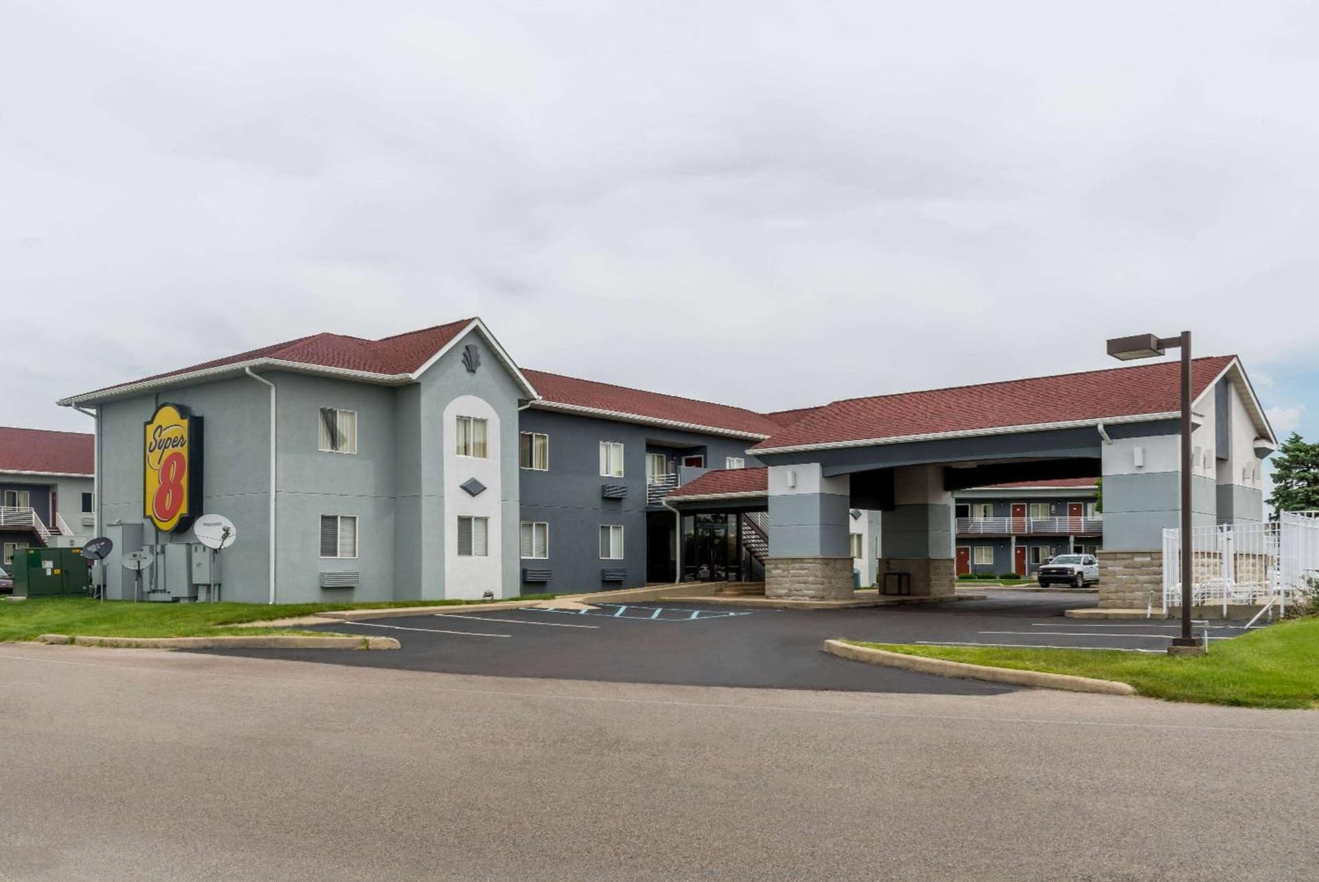 Super 8 by Wyndham Indianapolis/NE/Castleton Area featured exterior or lobby in Indianapolis, IN — similar hotel