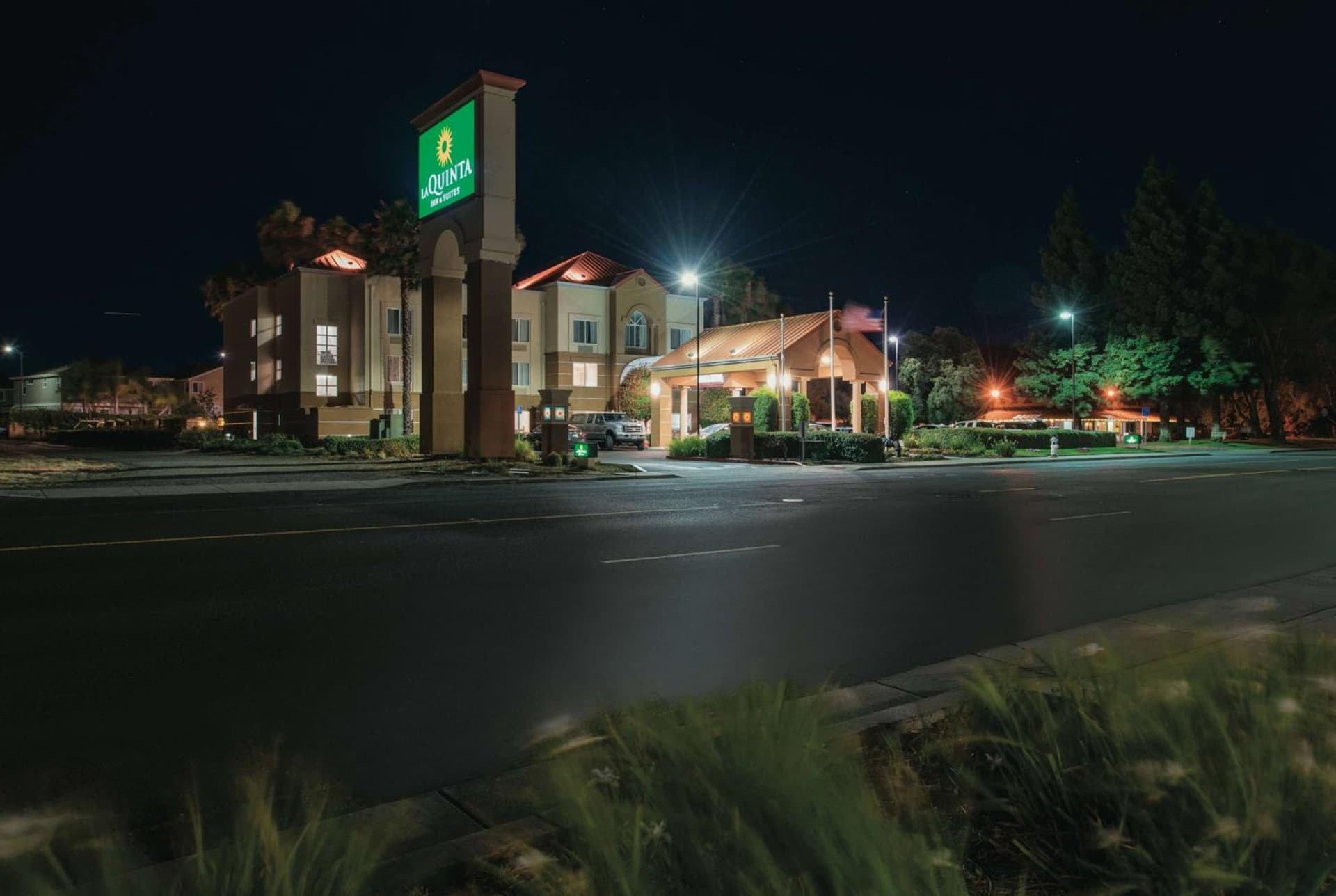 La Quinta by Wyndham Fairfield - Napa Valley interior in Fairfield, CA — gallery photo 2