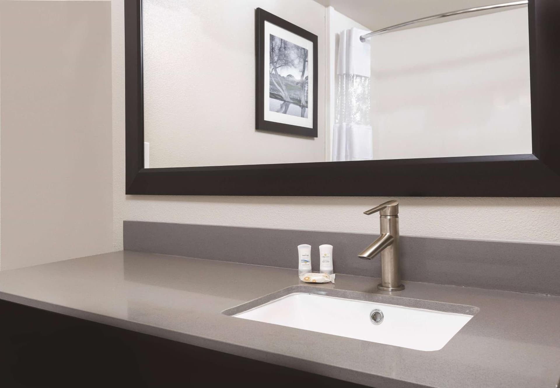La Quinta by Wyndham Fairfield - Napa Valley gallery photo in Fairfield, CA — image 11