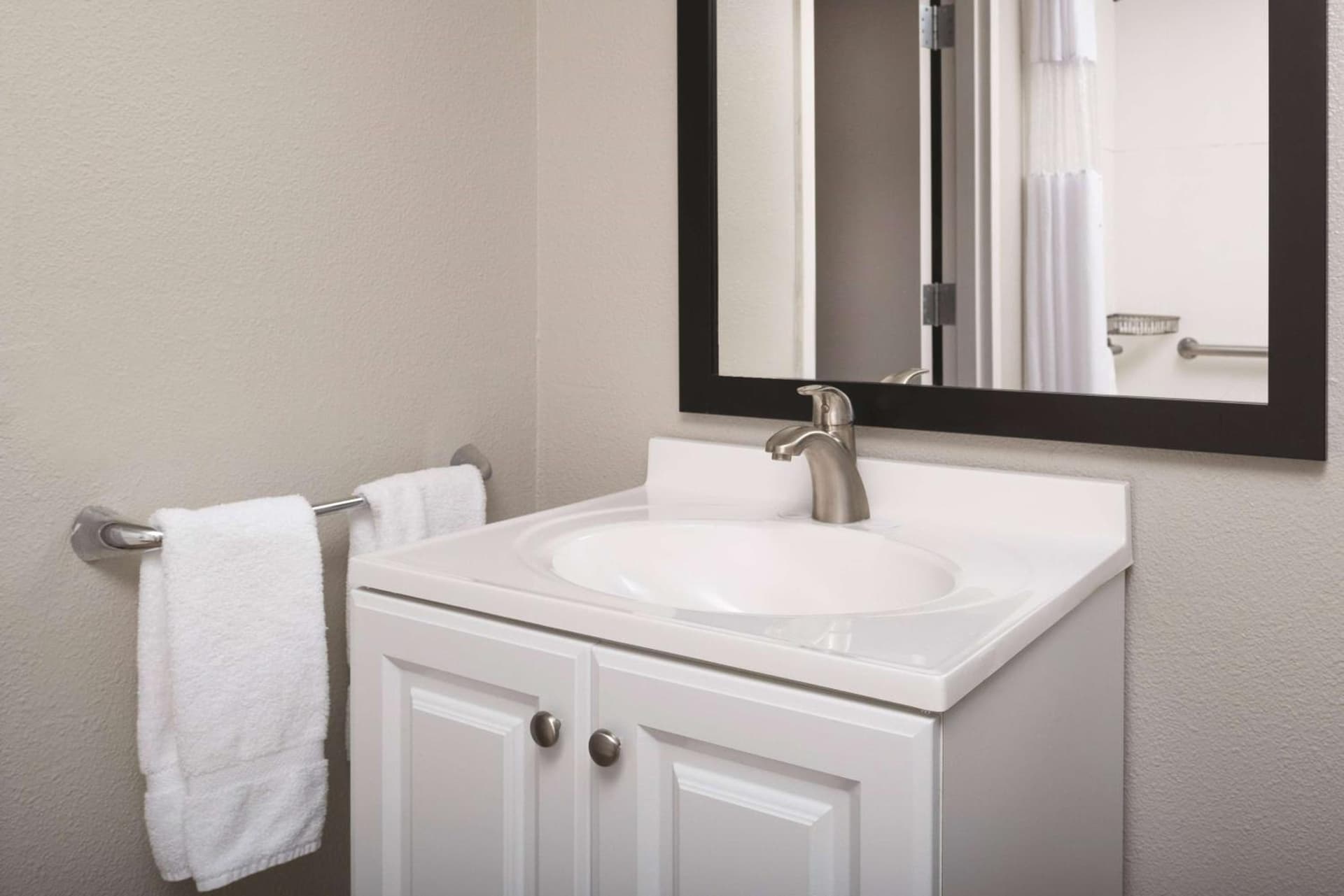 La Quinta by Wyndham Fairfield - Napa Valley gallery photo in Fairfield, CA — image 21