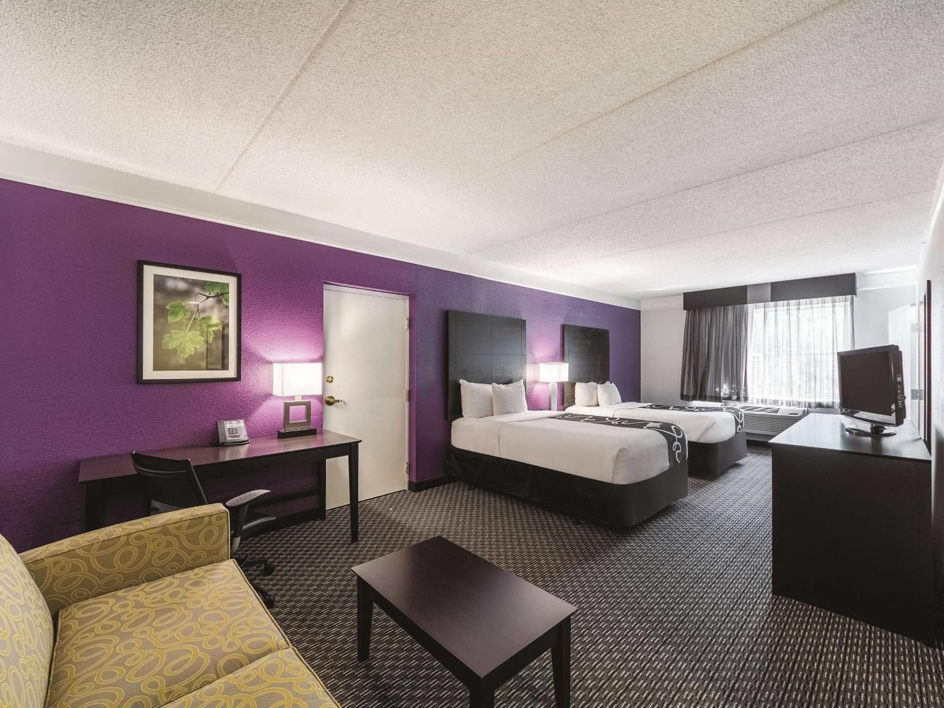 La Quinta Inn & Suites by Wyndham San Antonio Downtown gallery photo in San Antonio, TX — image 46