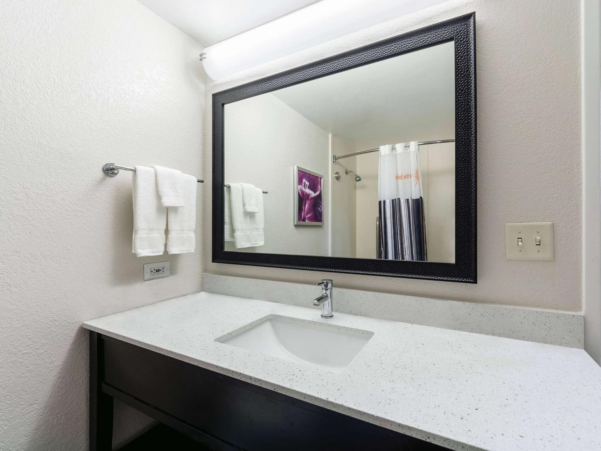 La Quinta Inn & Suites by Wyndham San Antonio Downtown gallery photo in San Antonio, TX — image 39