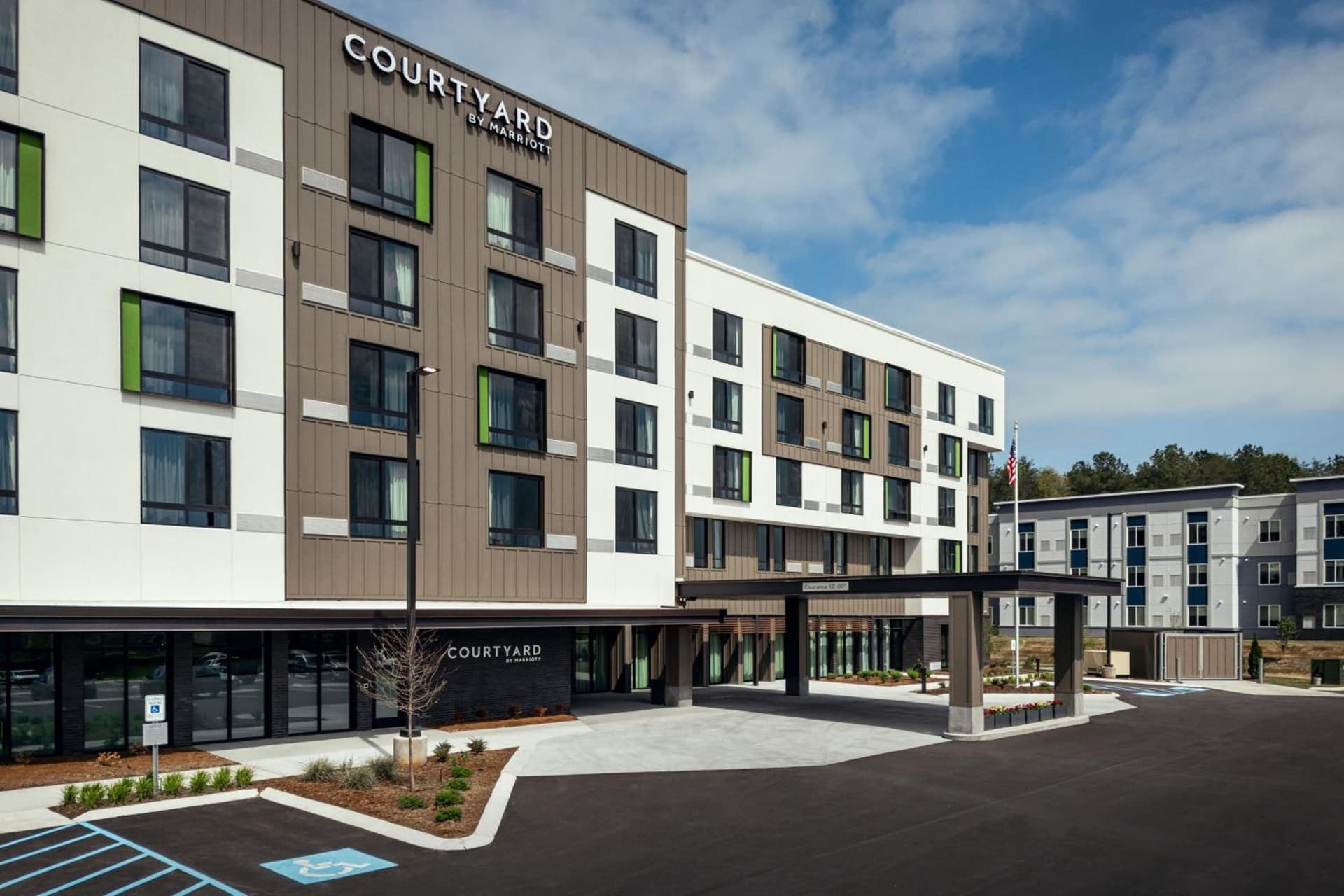 Courtyard by Marriott Cleveland TN interior in Cleveland, TN — gallery photo 2