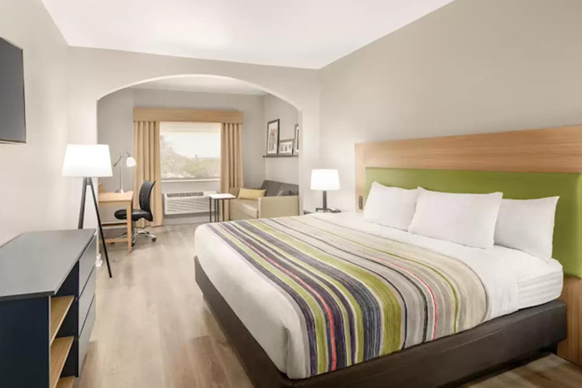 Comfort Suites Shenandoah-The Woodlands gallery photo in The Woodlands, TX — image 4