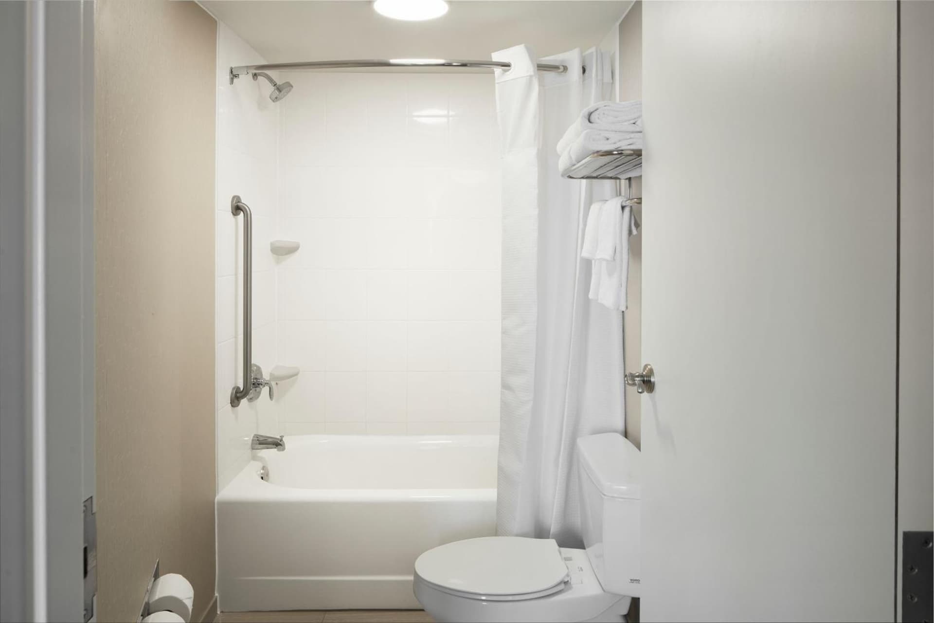 SpringHill Suites by Marriott Virginia Beach Oceanfront gallery photo in Virginia Beach, VA — image 7