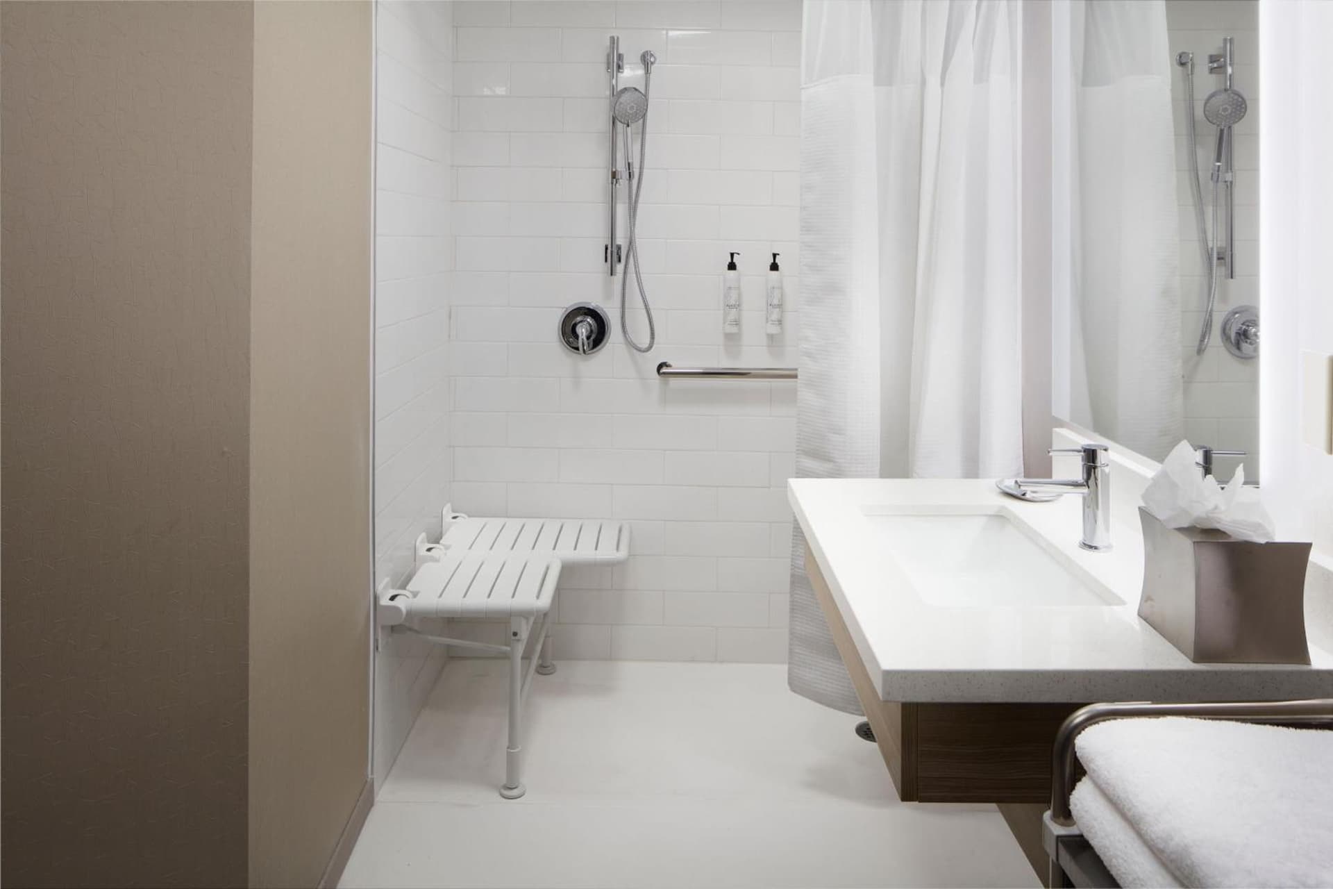 SpringHill Suites by Marriott Virginia Beach Oceanfront gallery photo in Virginia Beach, VA — image 8