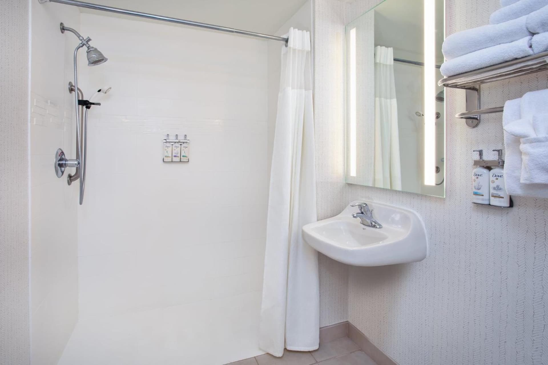 Holiday Inn Canton-Belden Village by IHG gallery photo in Canton, OH — image 44