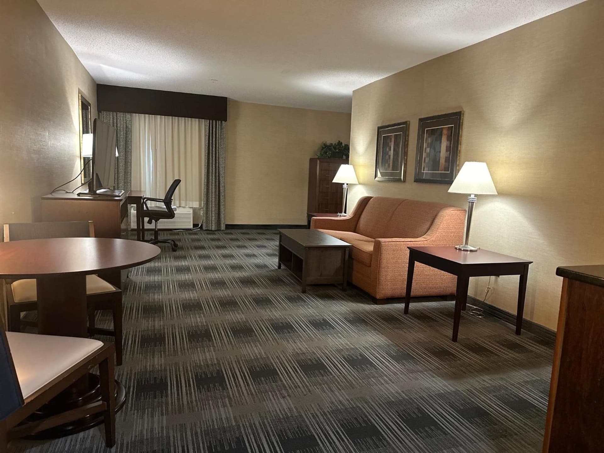 Holiday Inn Express and Suites Meriden by IHG gallery photo in Meriden, CT — image 27