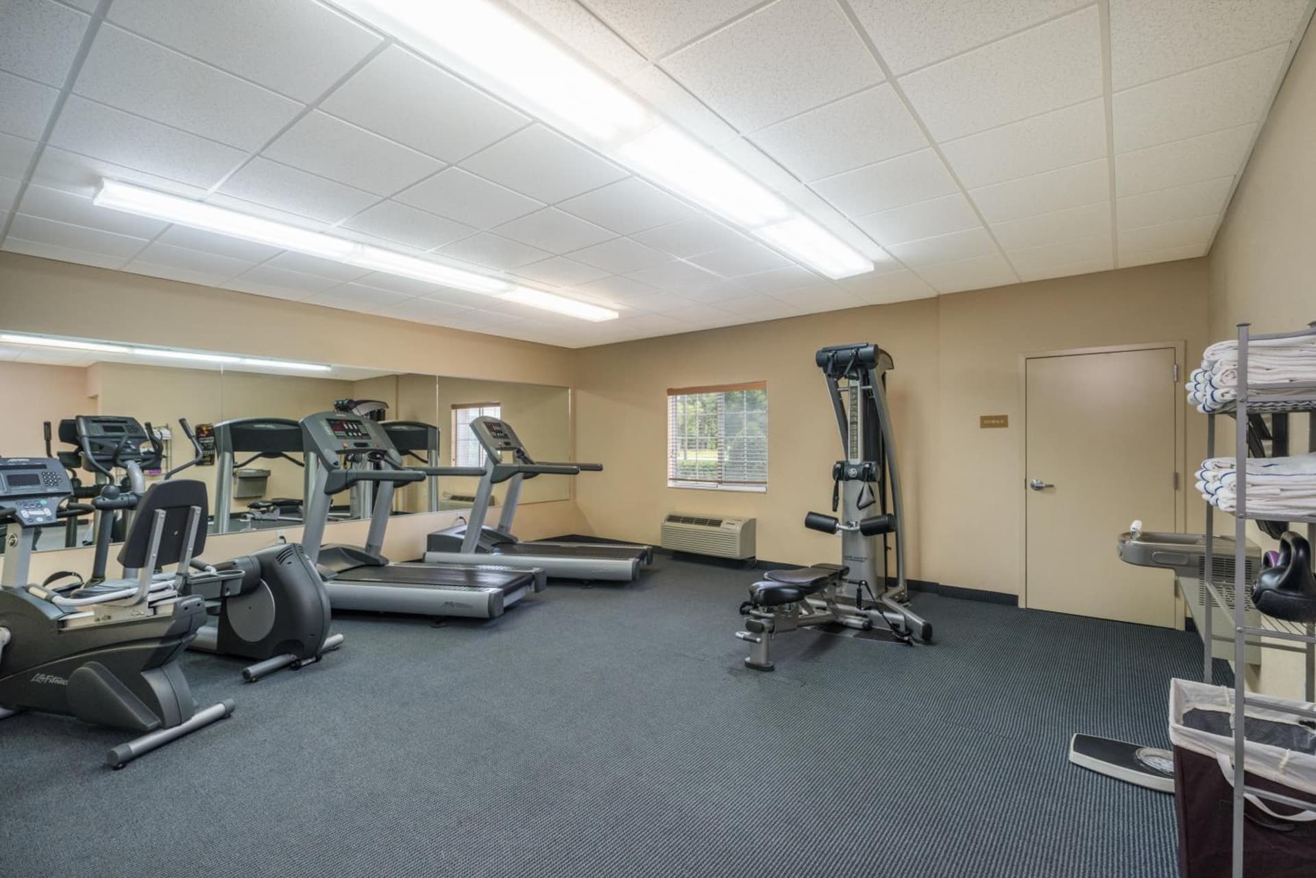 Candlewood Suites New Bern by IHG gallery photo in New Bern, NC — image 41