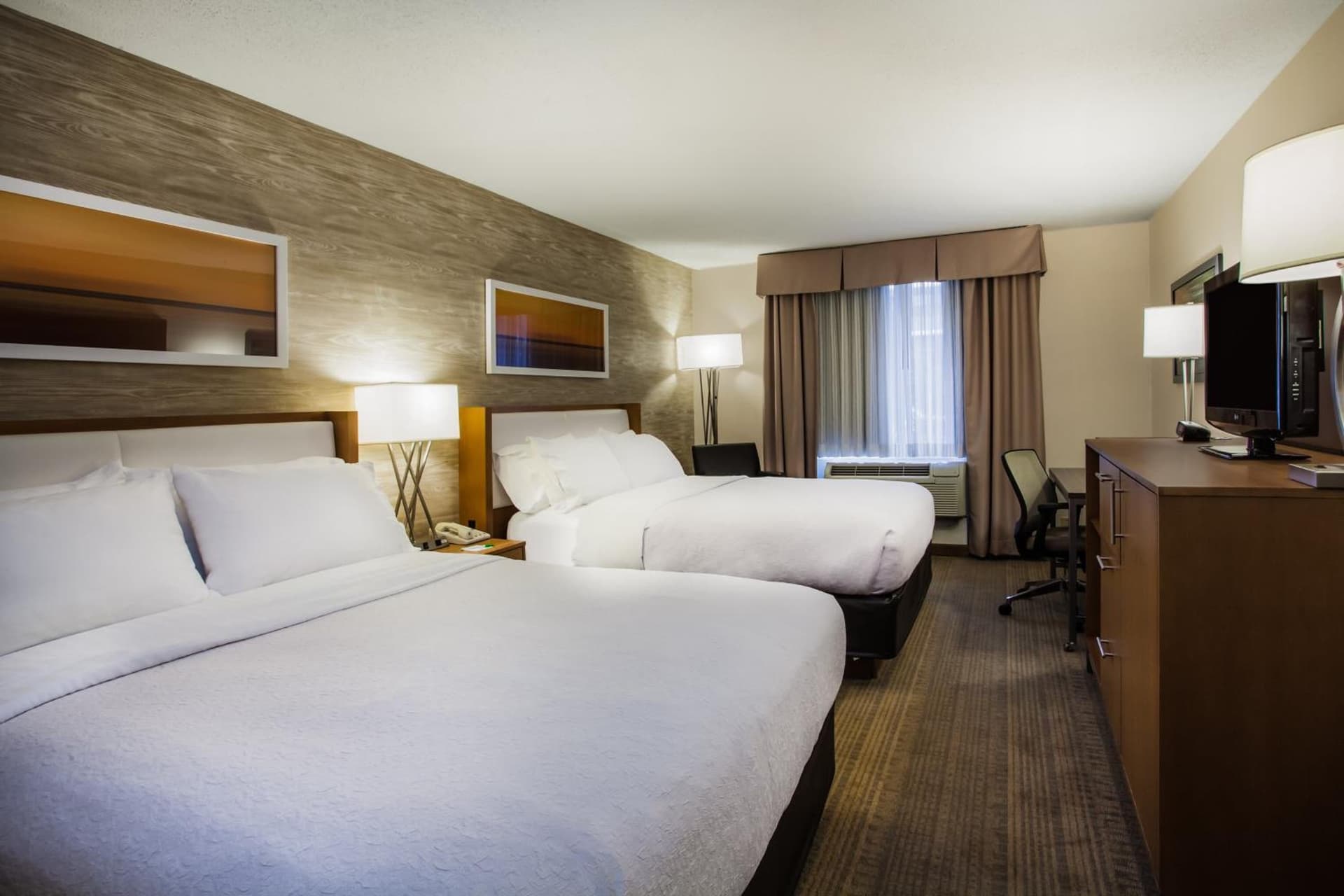 Holiday Inn Saratoga Springs by IHG gallery photo in Saratoga Springs, NY — image 36