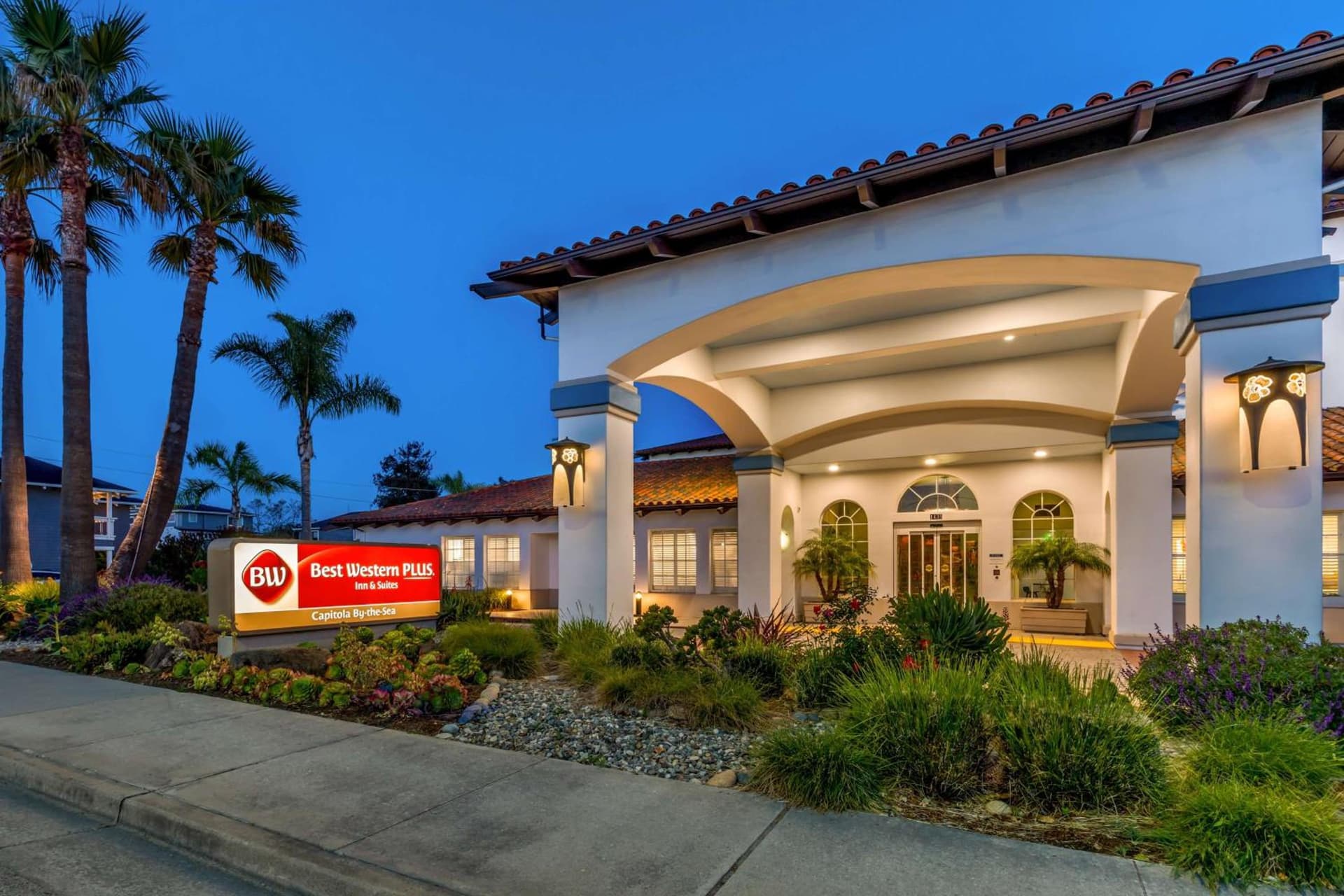 Best Western Plus Capitola By-the-Sea Inn & Suites gallery photo in Capitola, CA — image 42