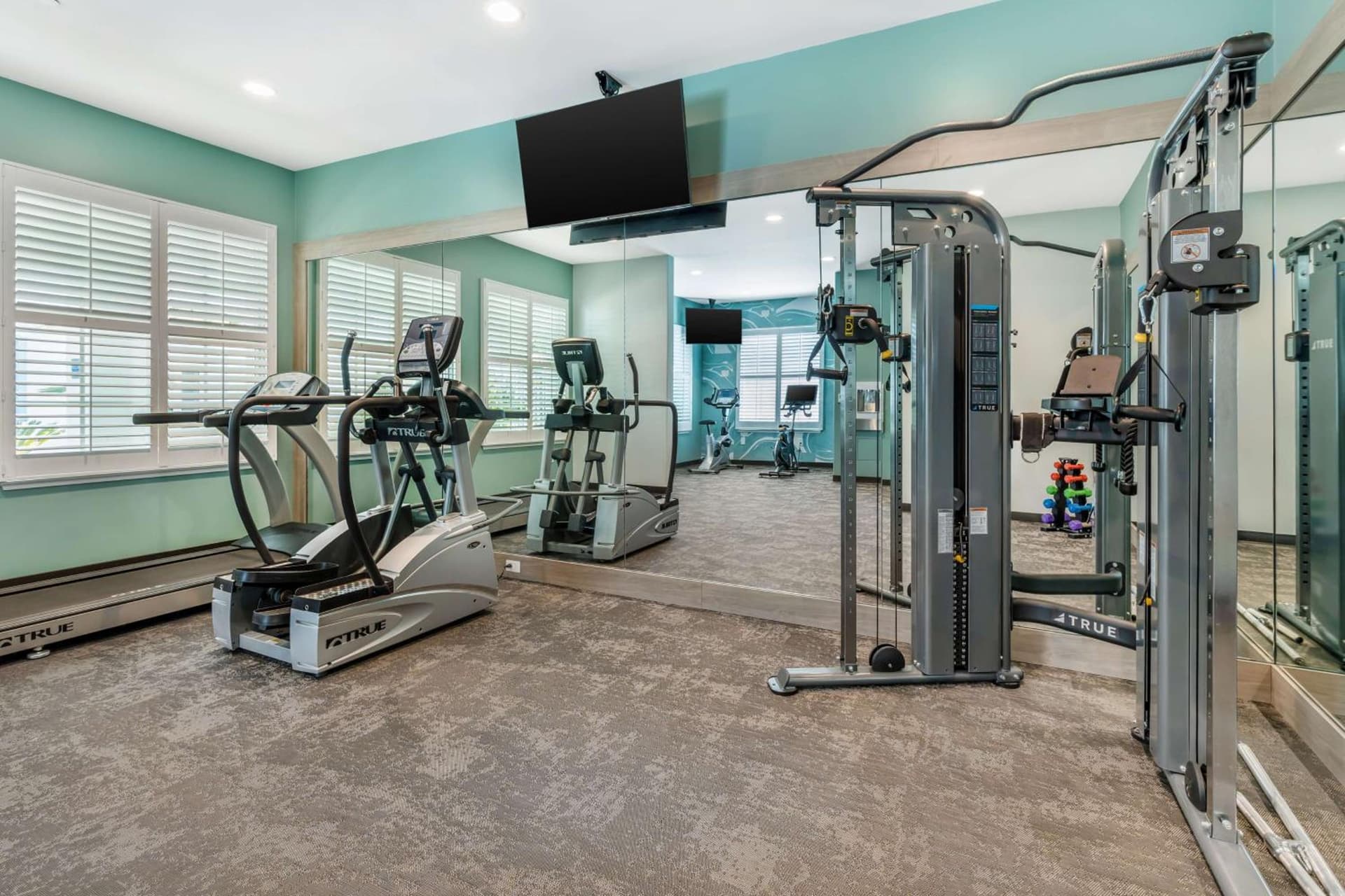Best Western Plus Capitola By-the-Sea Inn & Suites gallery photo in Capitola, CA — image 40
