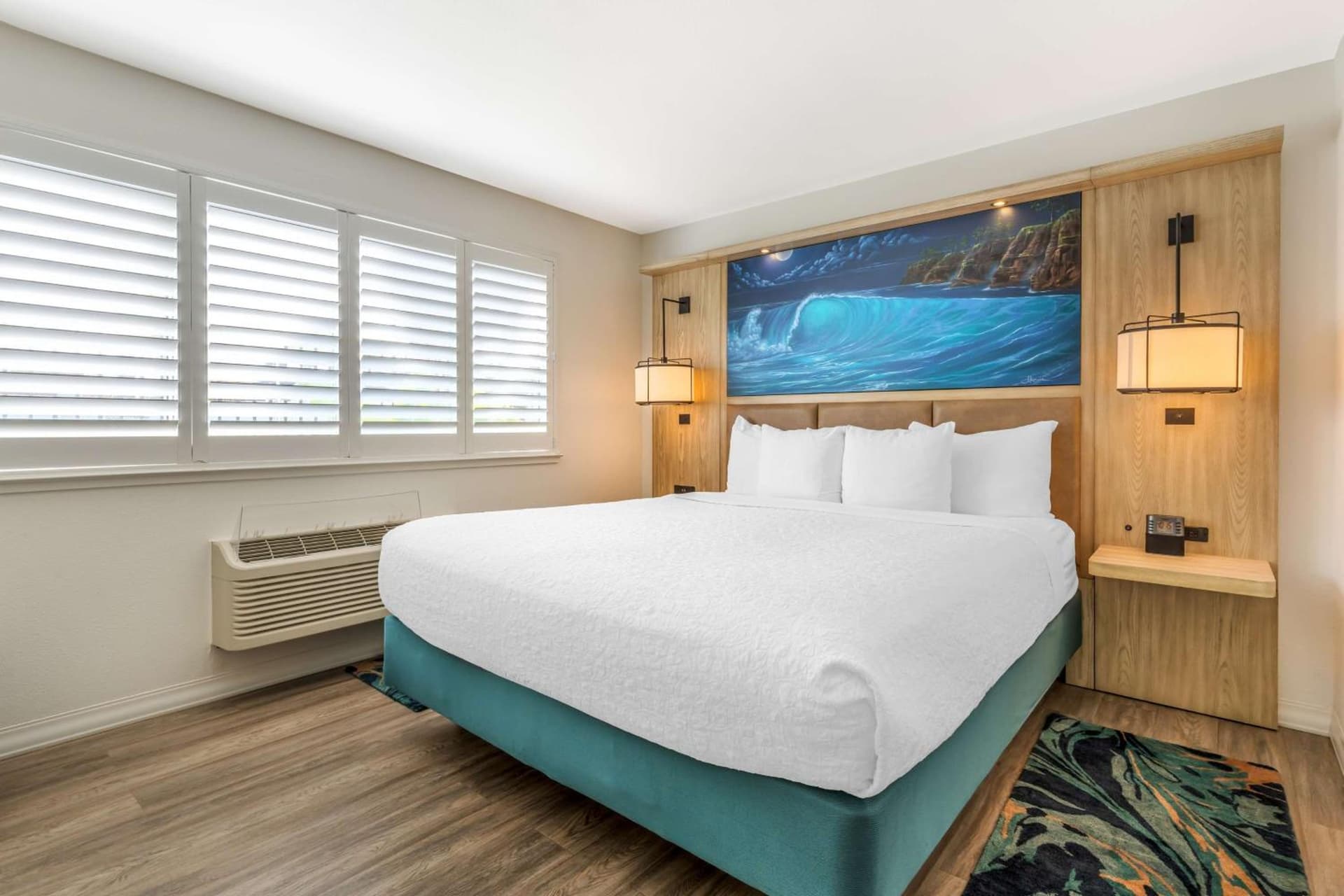 Best Western Plus Capitola By-the-Sea Inn & Suites gallery photo in Capitola, CA — image 33